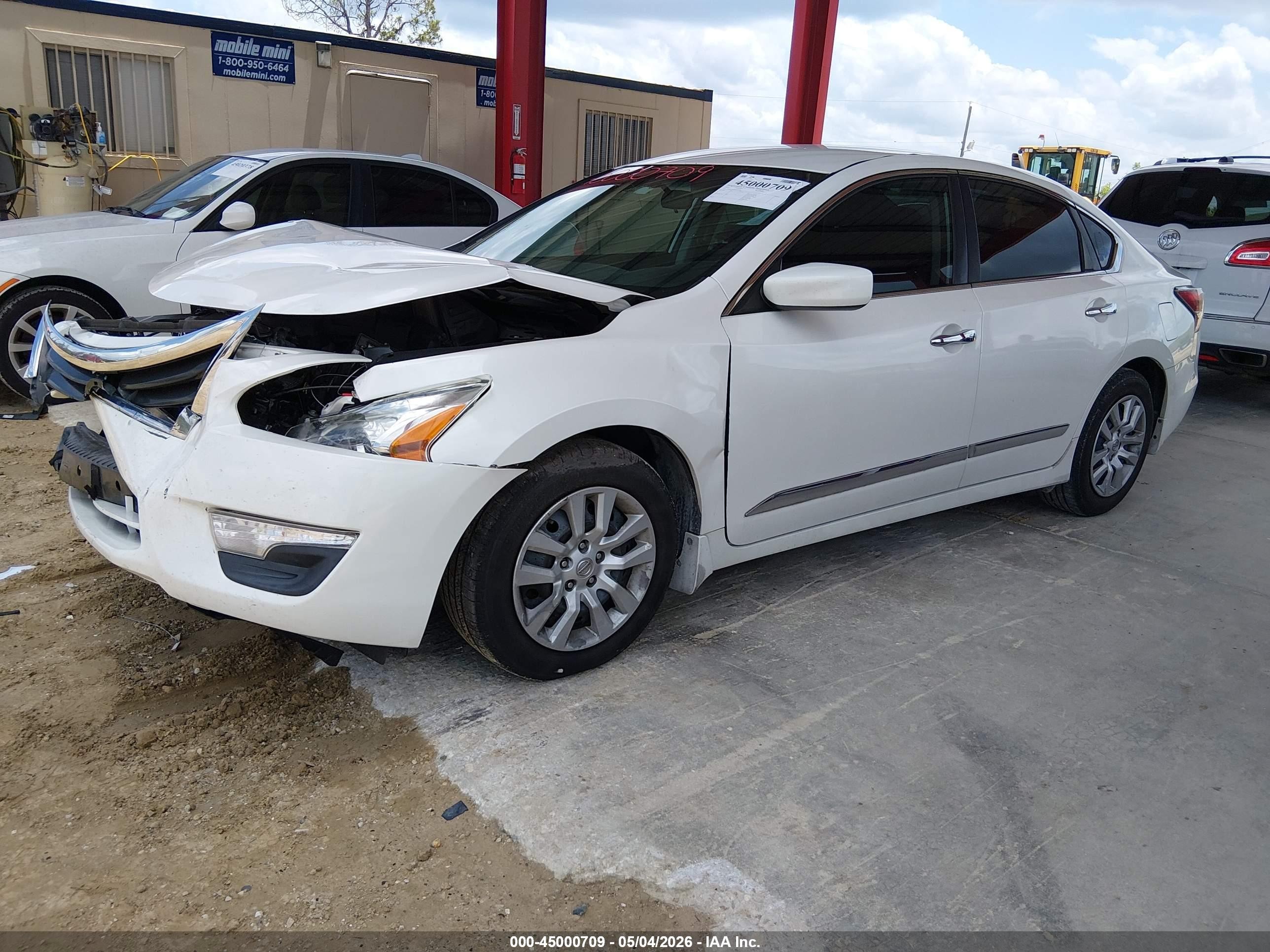 2015 Nissan Altima 2.5 S White vin: 1N4AL3APXFC217769