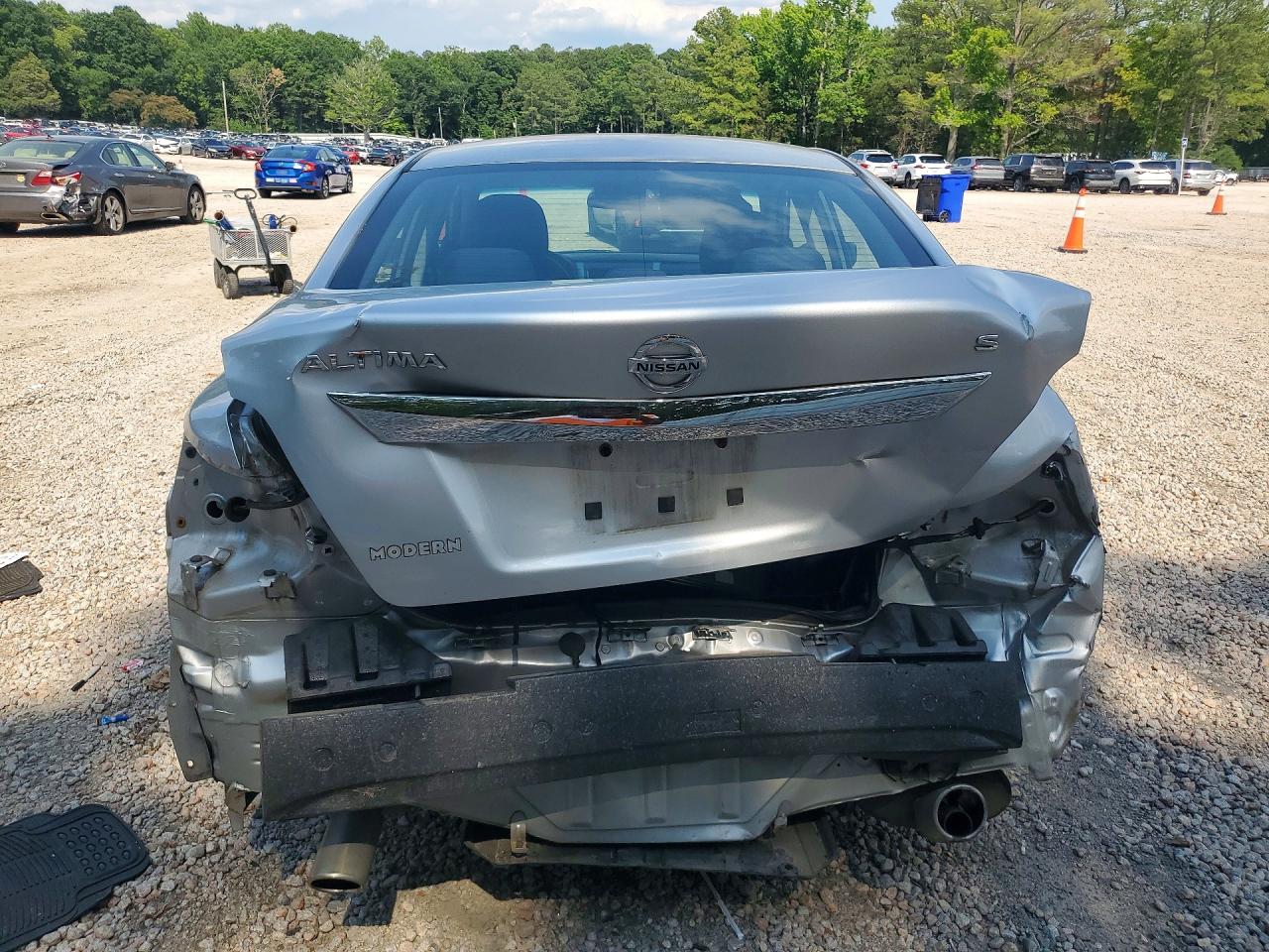 2015 Nissan Altima 2.5 S Silver vin: 1N4AL3APXFC220056