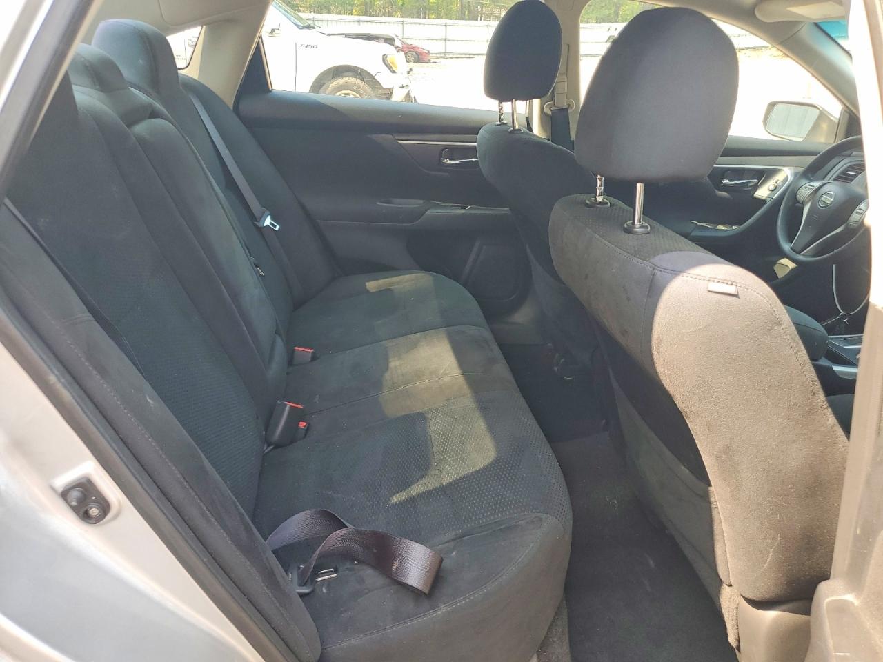2015 Nissan Altima 2.5 S Silver vin: 1N4AL3APXFC220056