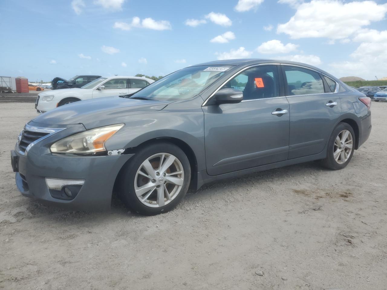 2015 Nissan Altima 2.5 Sv Gray vin: 1N4AL3APXFC230618 Damage: Front Bumper, Misaligned, Repair Required