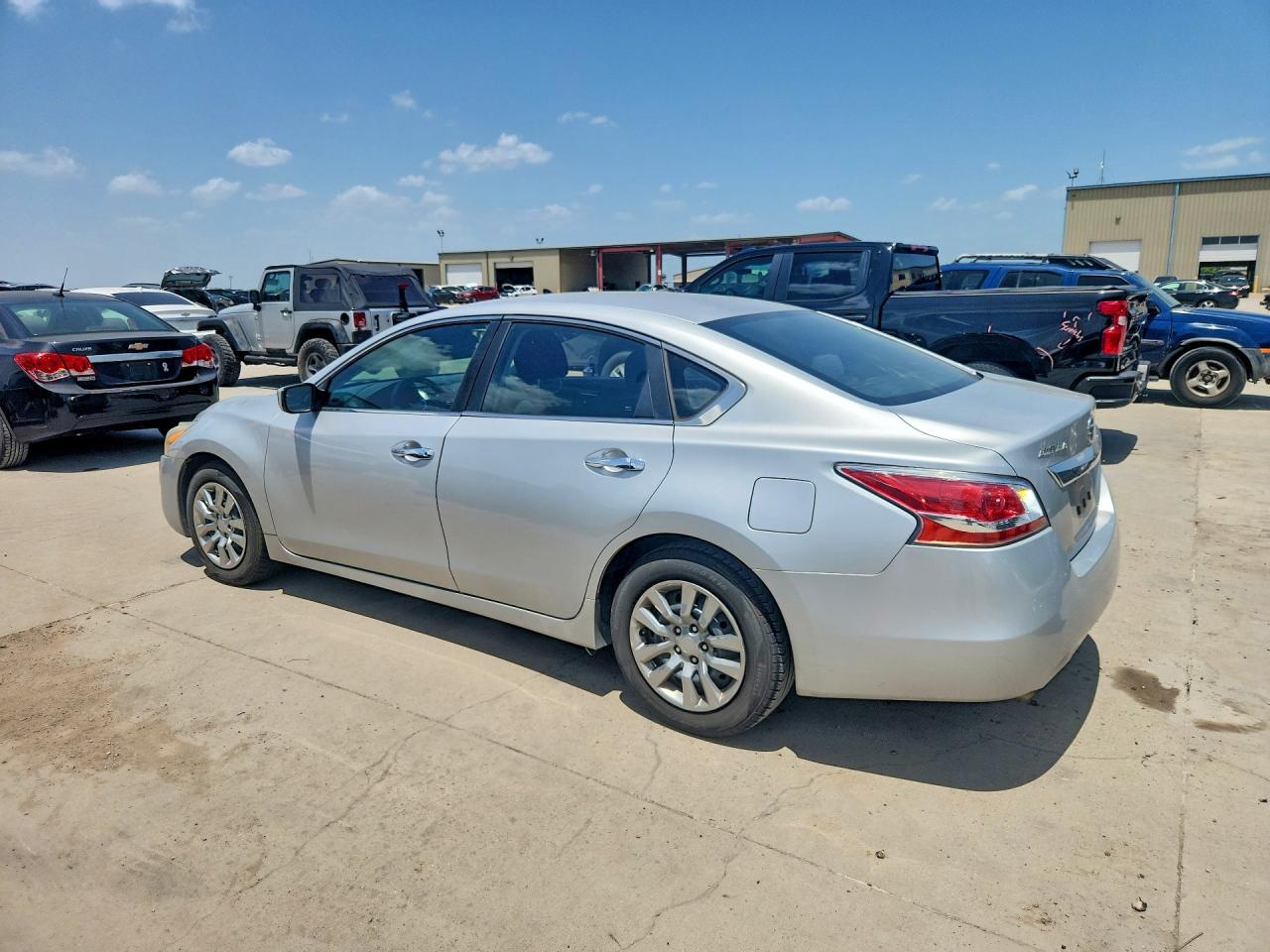 2015 Nissan Altima 2.5 S Серебряный vin: 1N4AL3APXFC240601
