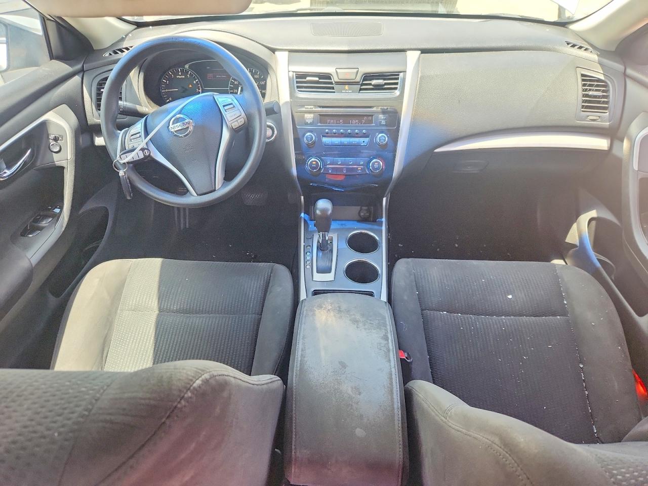 2015 Nissan Altima 2.5 S Серебряный vin: 1N4AL3APXFC240601