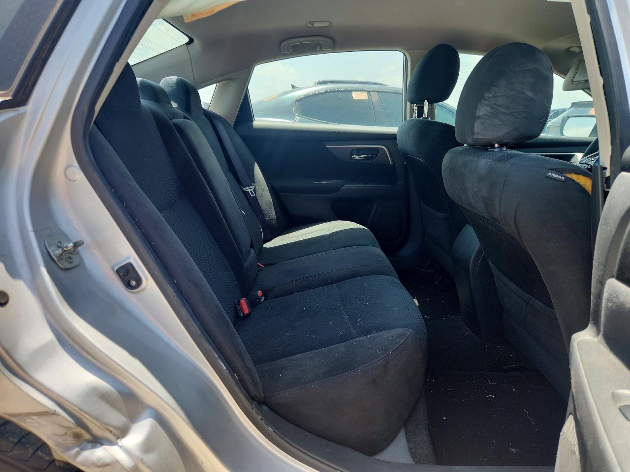 2015 Nissan Altima 2.5 S Серебряный vin: 1N4AL3APXFC240601