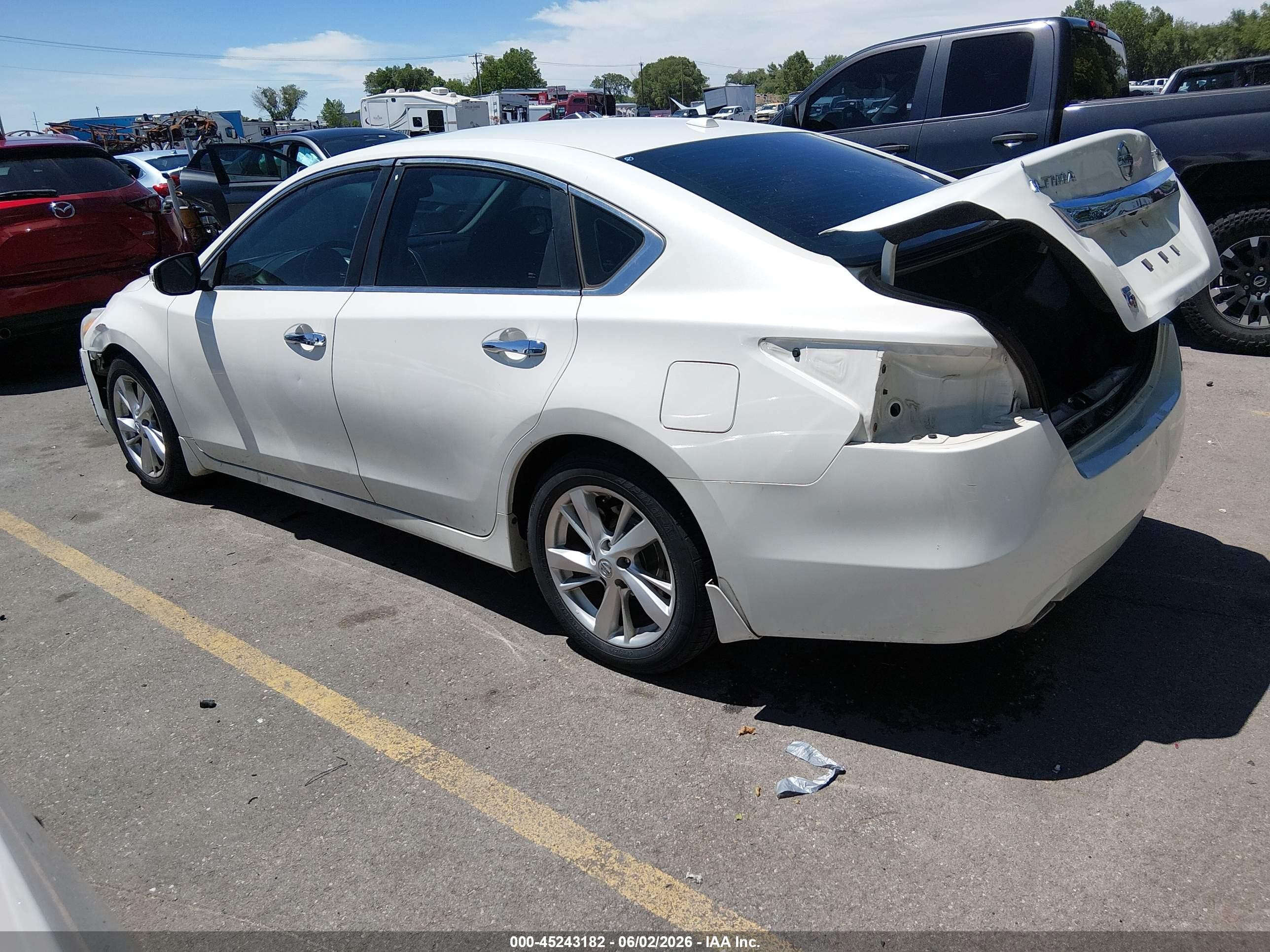 2015 Nissan Altima 2.5 Sv White vin: 1N4AL3APXFC241232