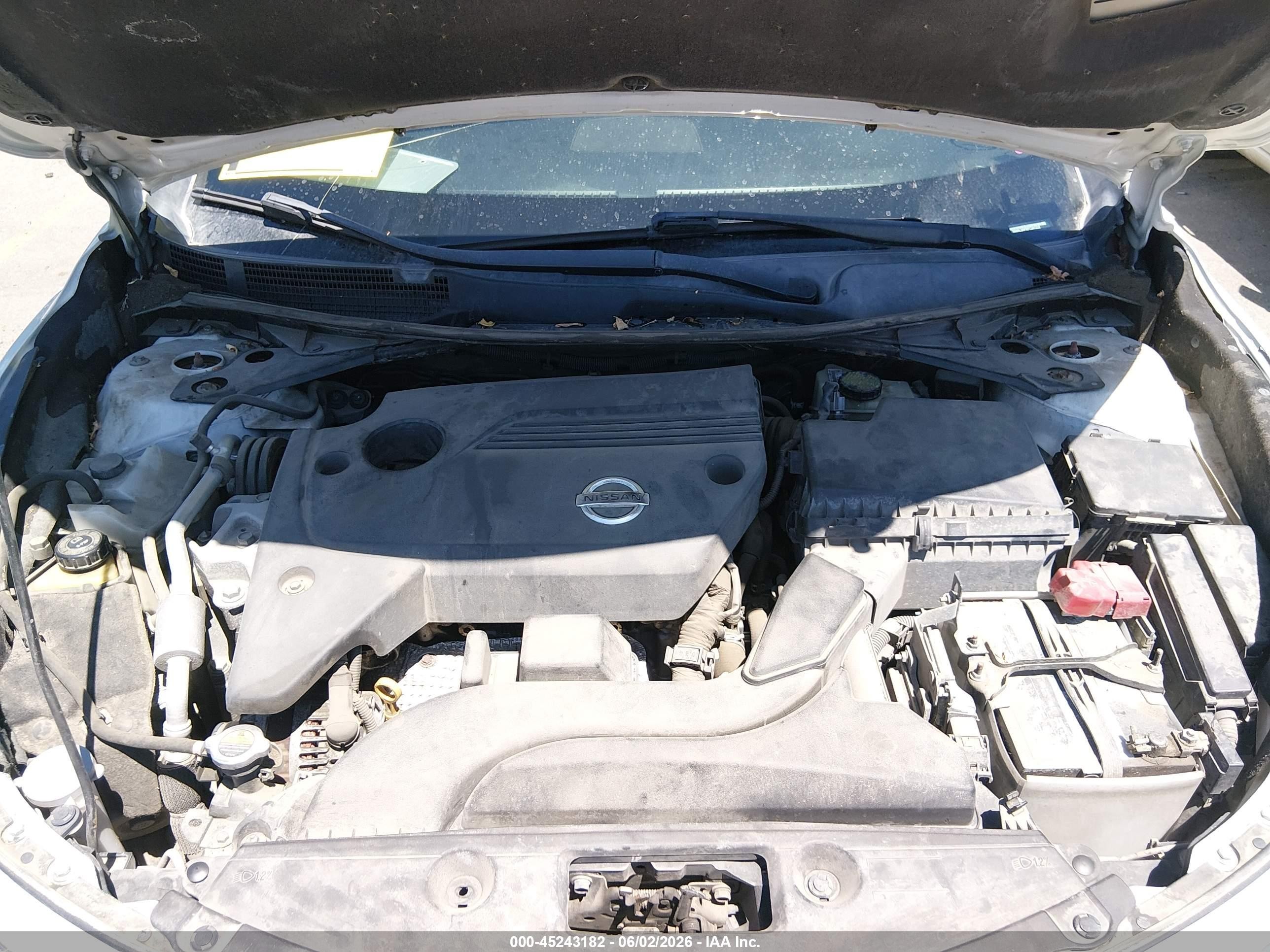 2015 Nissan Altima 2.5 Sv White vin: 1N4AL3APXFC241232