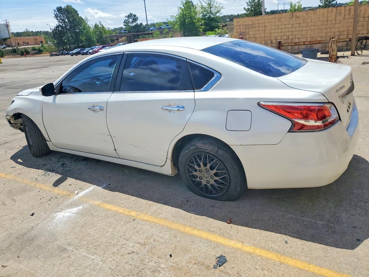 2015 Nissan Altima 2.5 S White vin: 1N4AL3APXFC243918