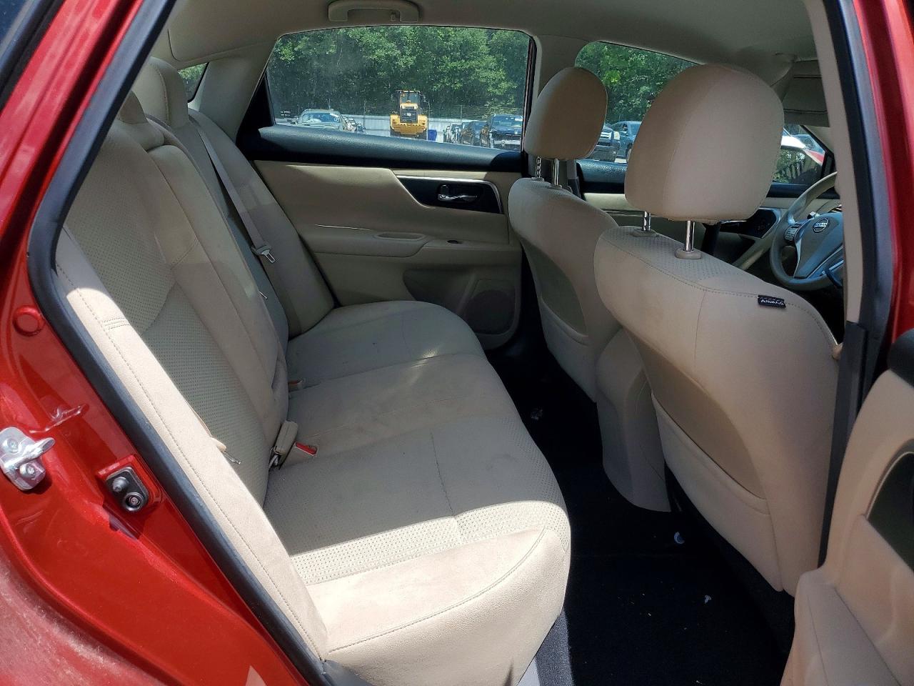 2015 Nissan Altima 2.5 S Red vin: 1N4AL3APXFC267751