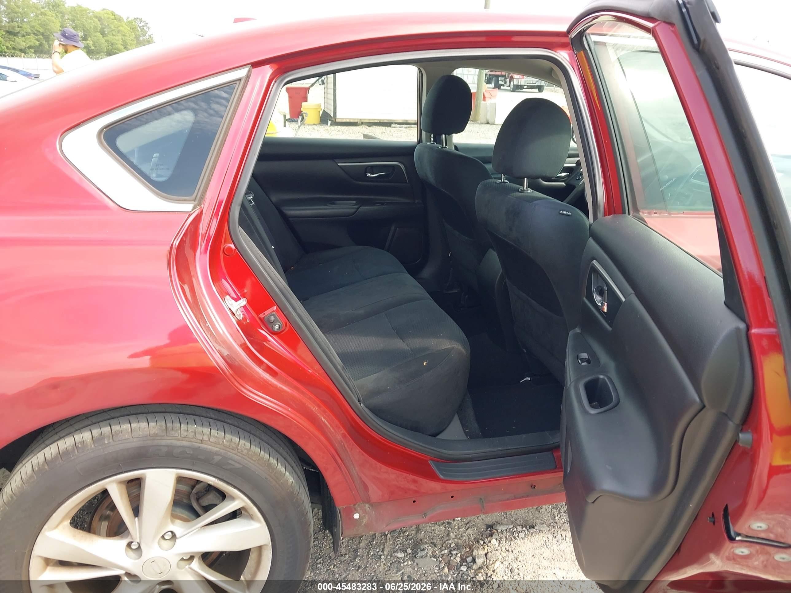 2015 Nissan Altima 2.5 Sv Red vin: 1N4AL3APXFC268673