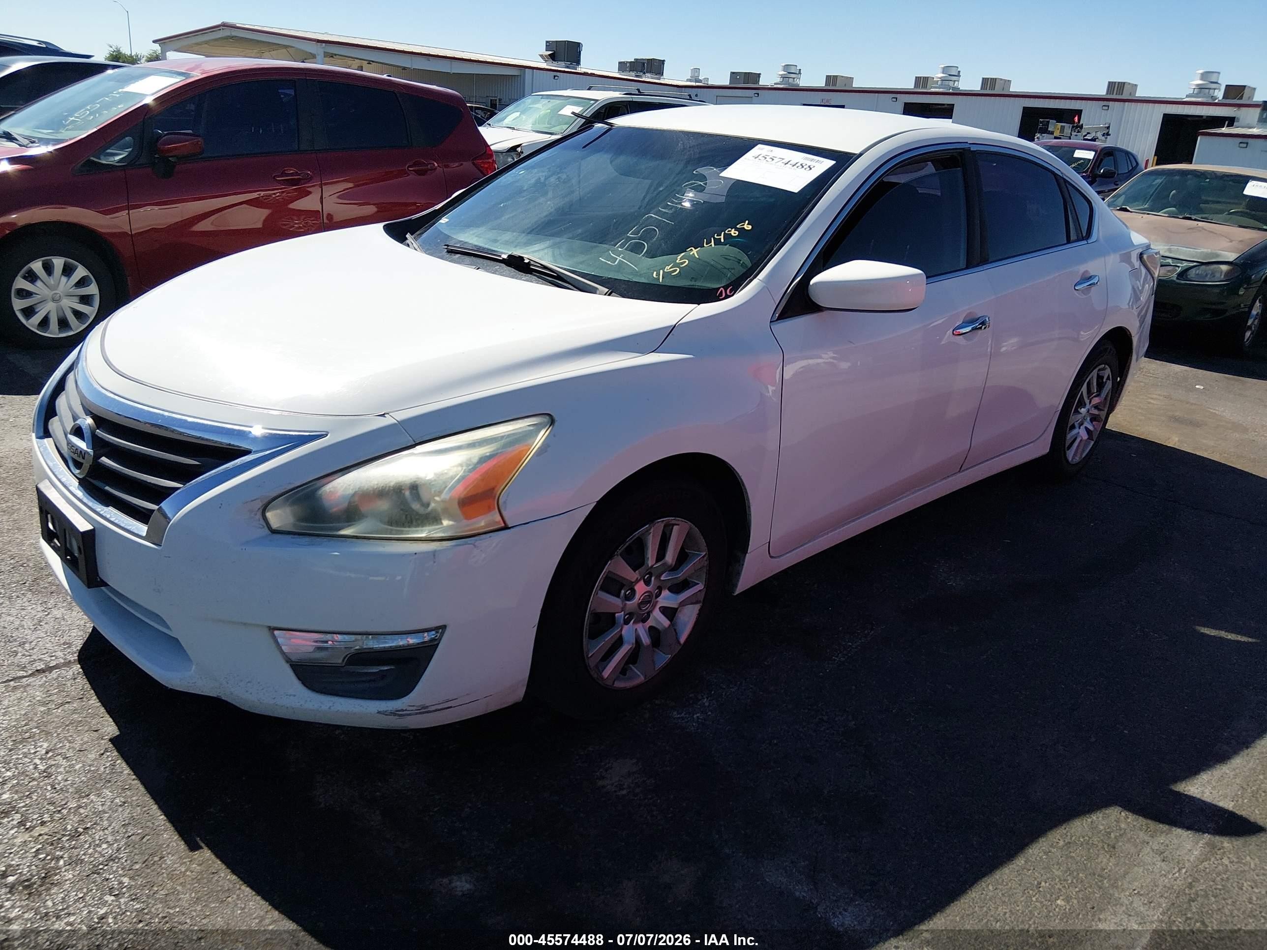 2015 Nissan Altima 2.5/2.5 S/2.5 Sl/2.5 Sv White vin: 1N4AL3APXFC273498