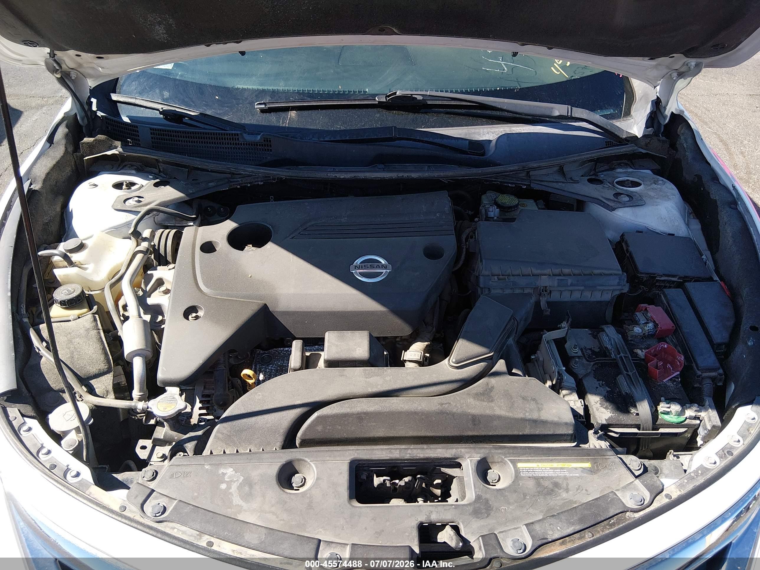 2015 Nissan Altima 2.5/2.5 S/2.5 Sl/2.5 Sv White vin: 1N4AL3APXFC273498