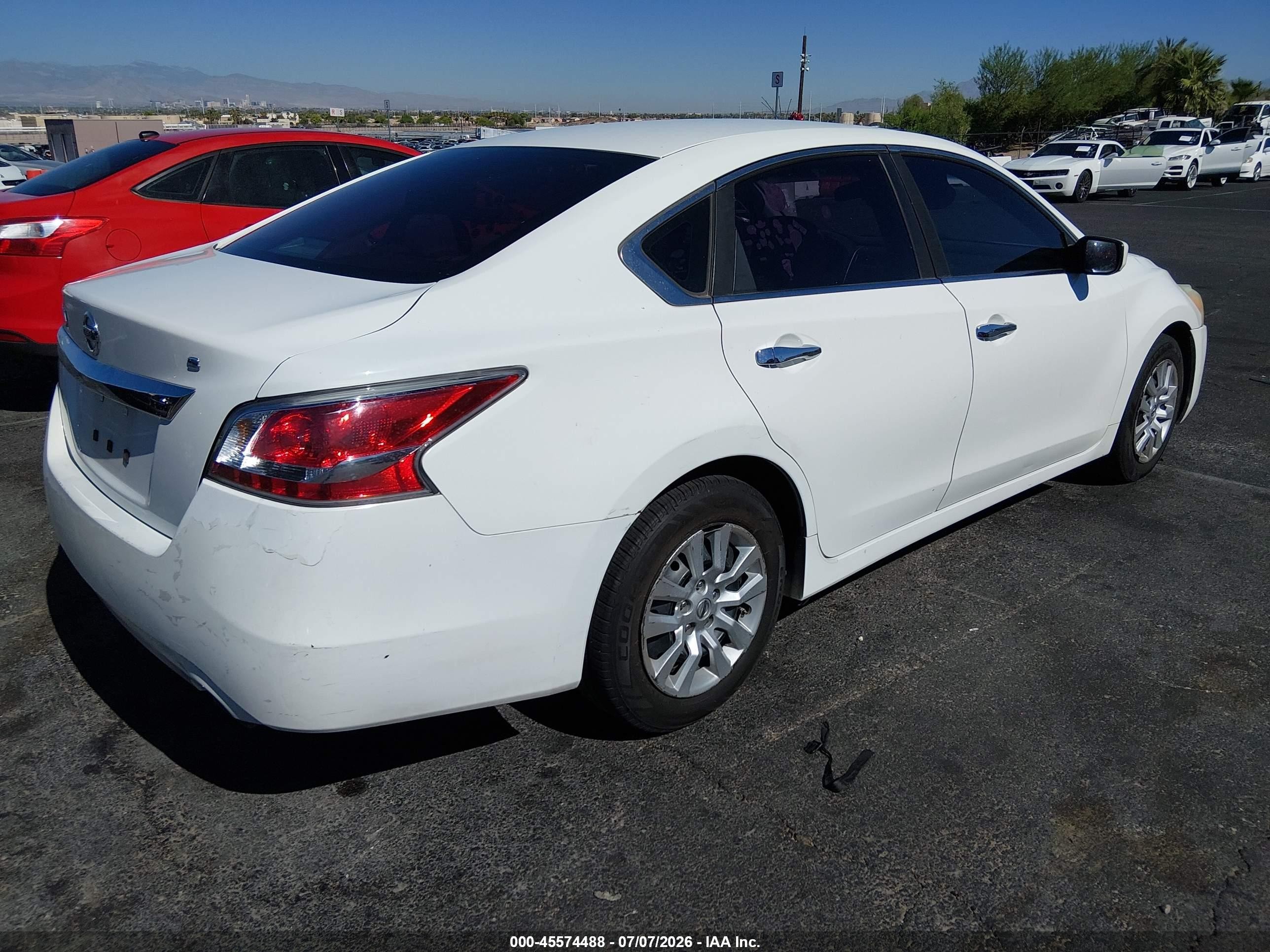 2015 Nissan Altima 2.5/2.5 S/2.5 Sl/2.5 Sv White vin: 1N4AL3APXFC273498