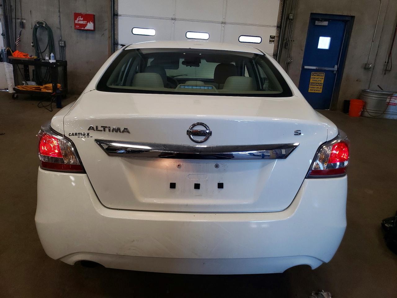 2015 Nissan Altima 2.5 S White vin: 1N4AL3APXFC275655