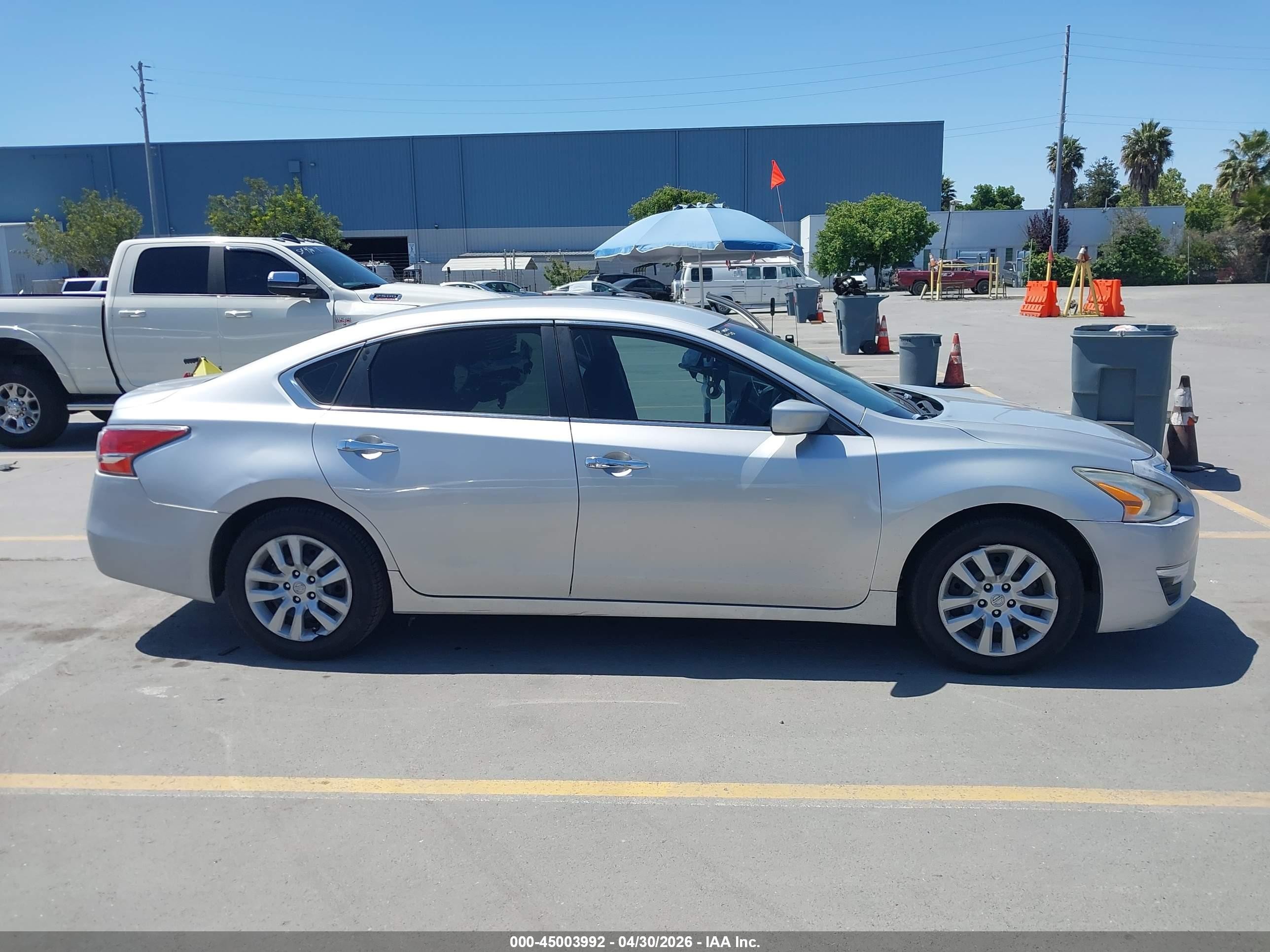 2015 Nissan Altima 2.5/2.5 S/2.5 Sl/2.5 Sv Silver vin: 1N4AL3APXFC276515