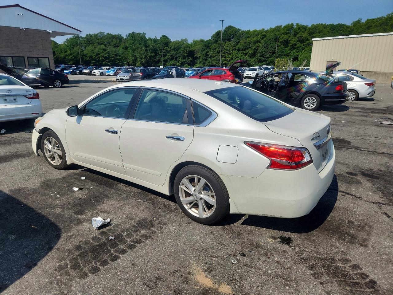 2015 Nissan Altima 2.5 Sv White vin: 1N4AL3APXFC277065