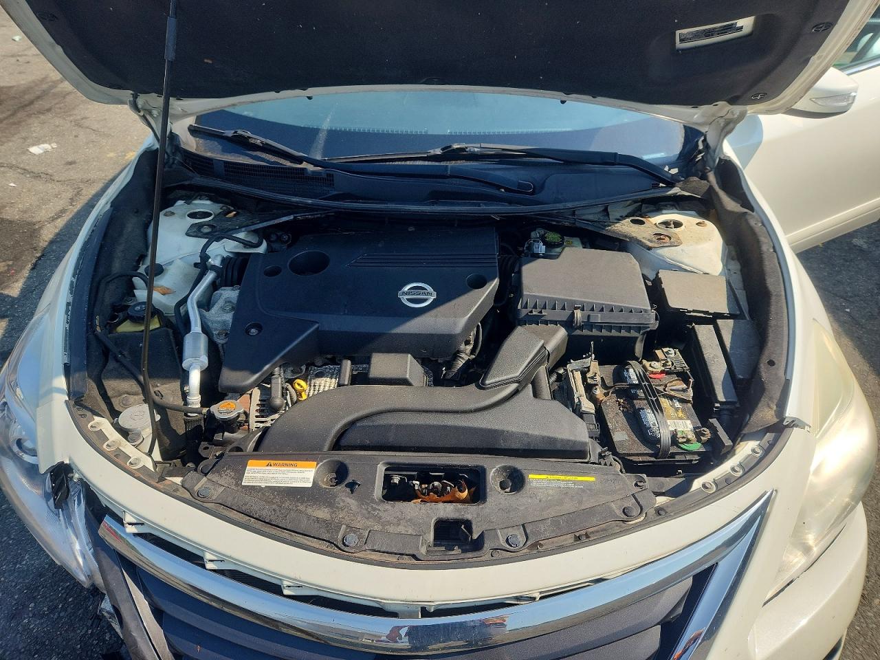 2015 Nissan Altima 2.5 Sv White vin: 1N4AL3APXFC277065