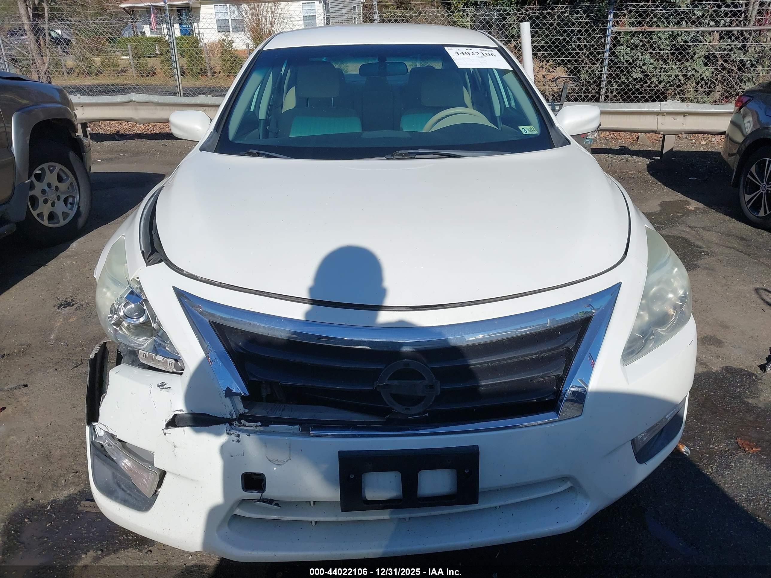 2015 Nissan Altima 2.5 S White vin: 1N4AL3APXFC284422