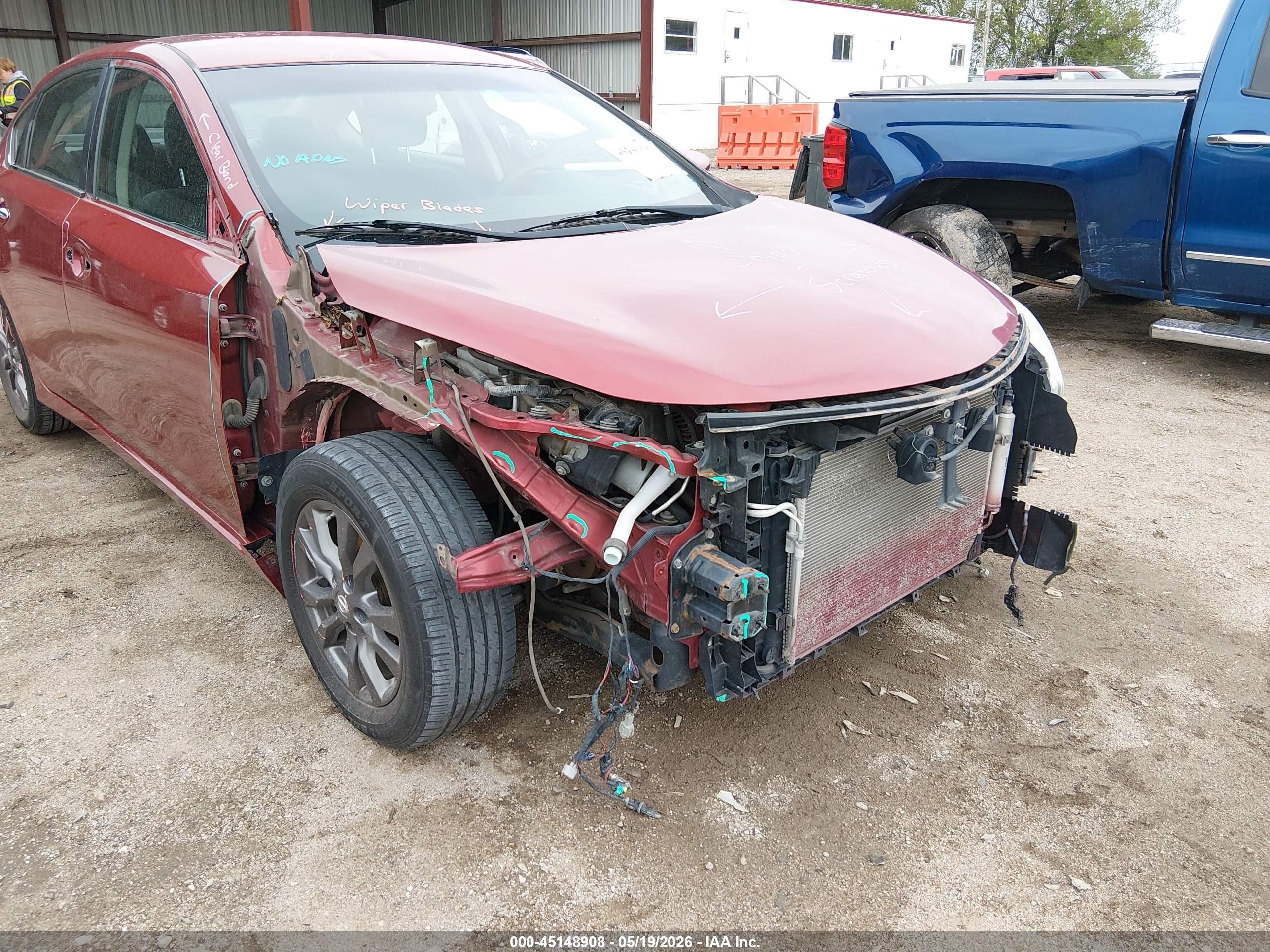 2015 Nissan Altima 2.5 S Red vin: 1N4AL3APXFC415168