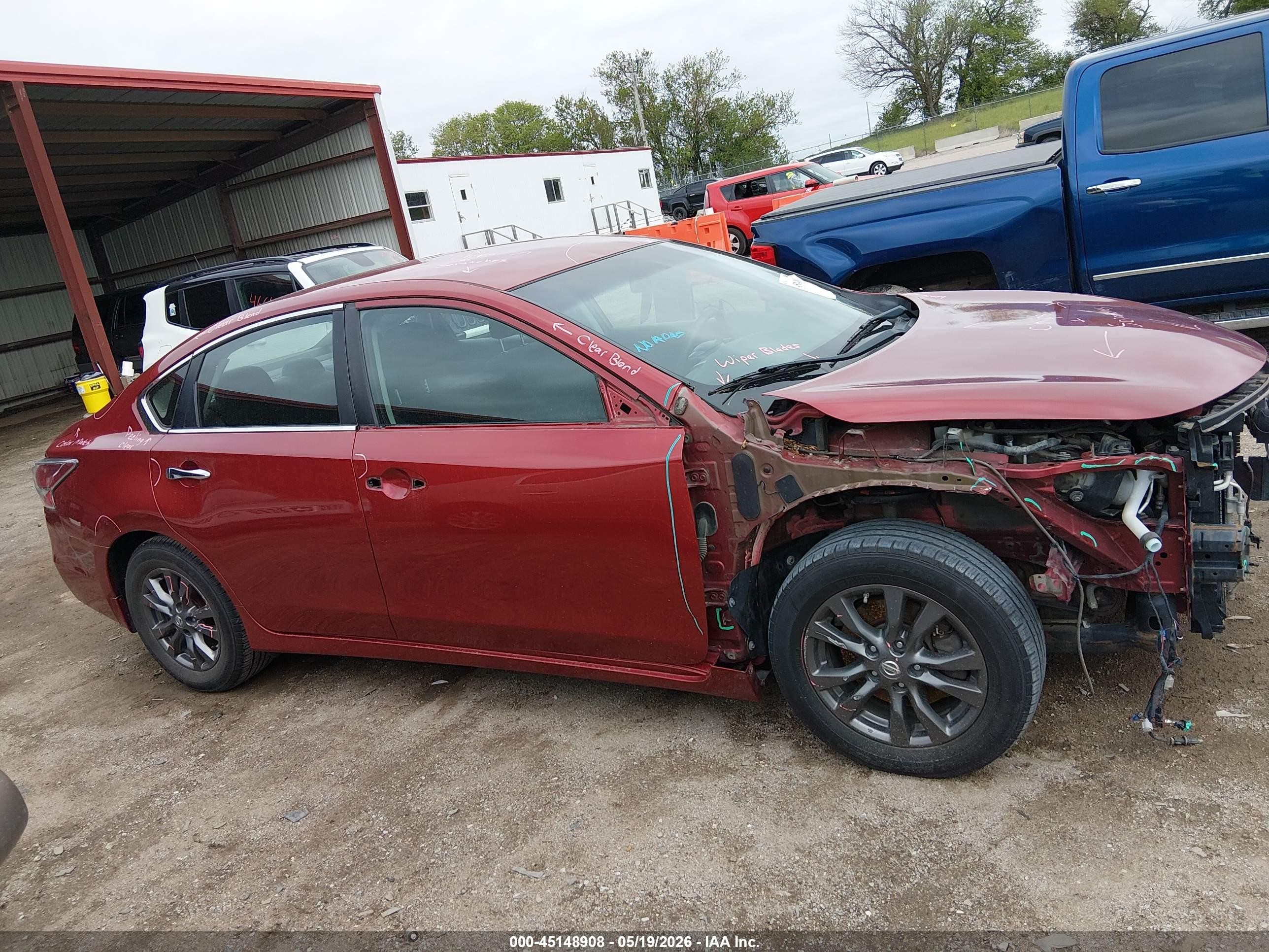 2015 Nissan Altima 2.5 S Red vin: 1N4AL3APXFC415168