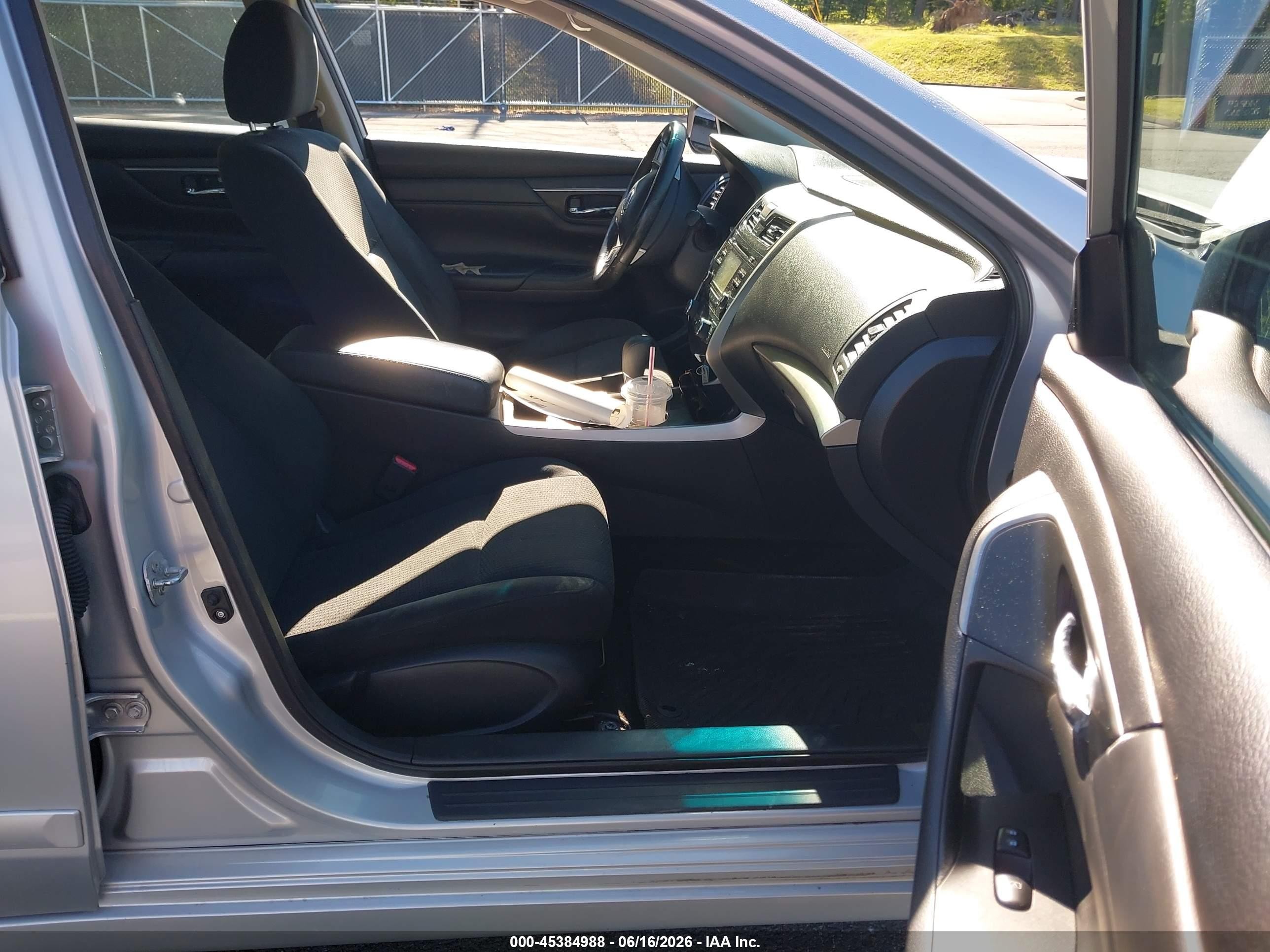 2015 Nissan Altima 2.5 Sv Silver vin: 1N4AL3APXFC426431
