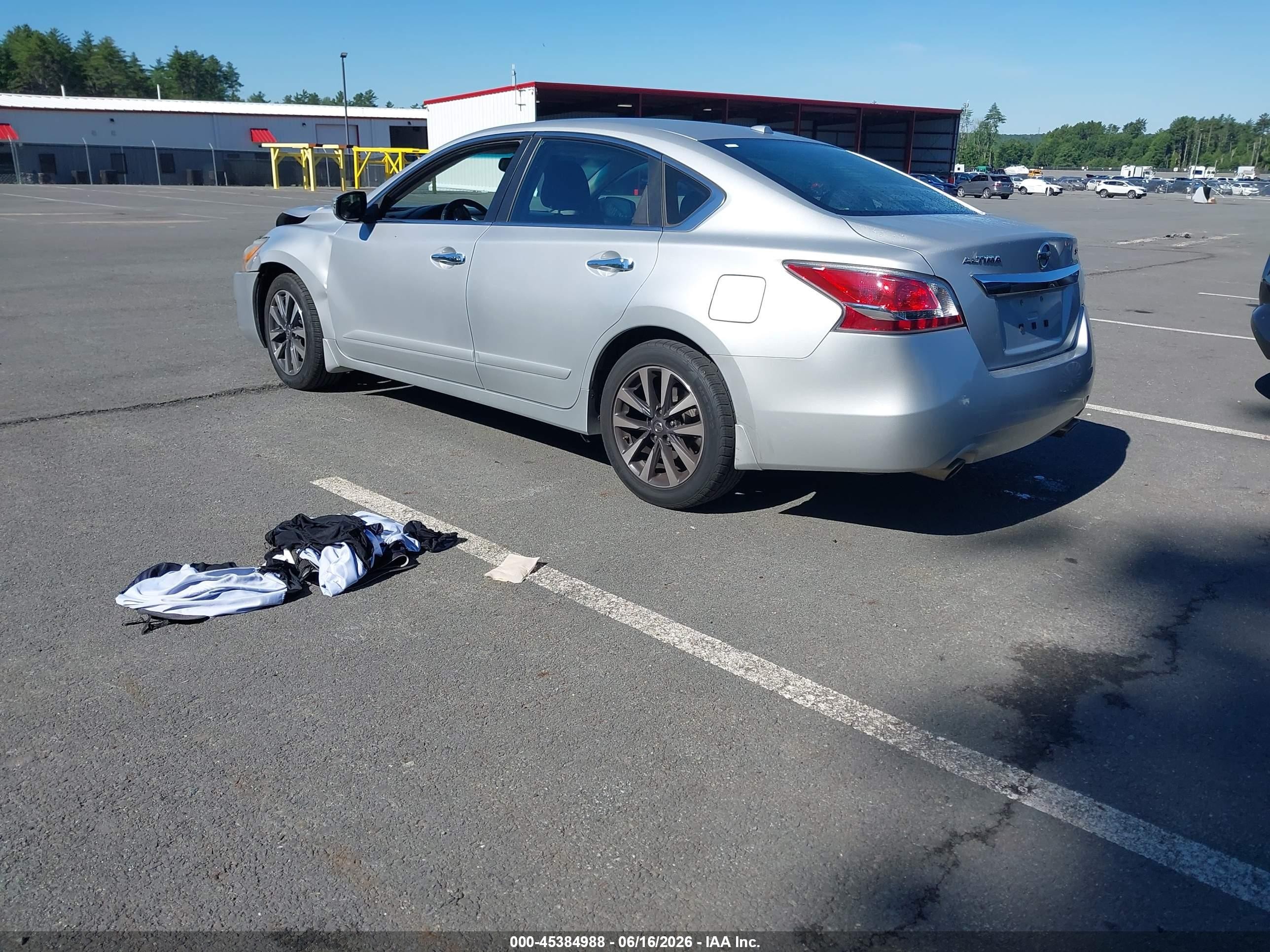 2015 Nissan Altima 2.5 Sv Silver vin: 1N4AL3APXFC426431