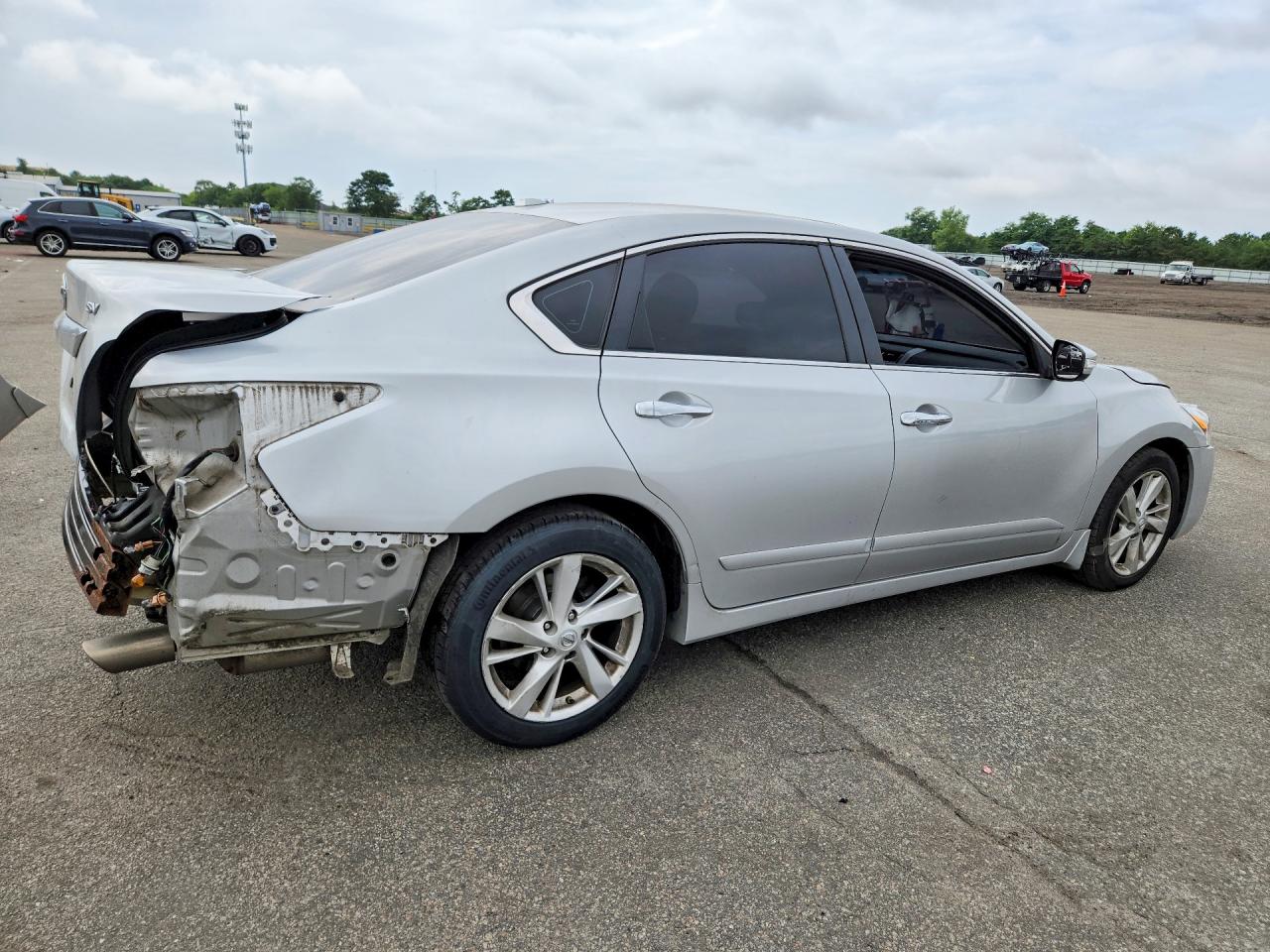 2015 Nissan Altima 2.5 Sv Silver vin: 1N4AL3APXFC428390