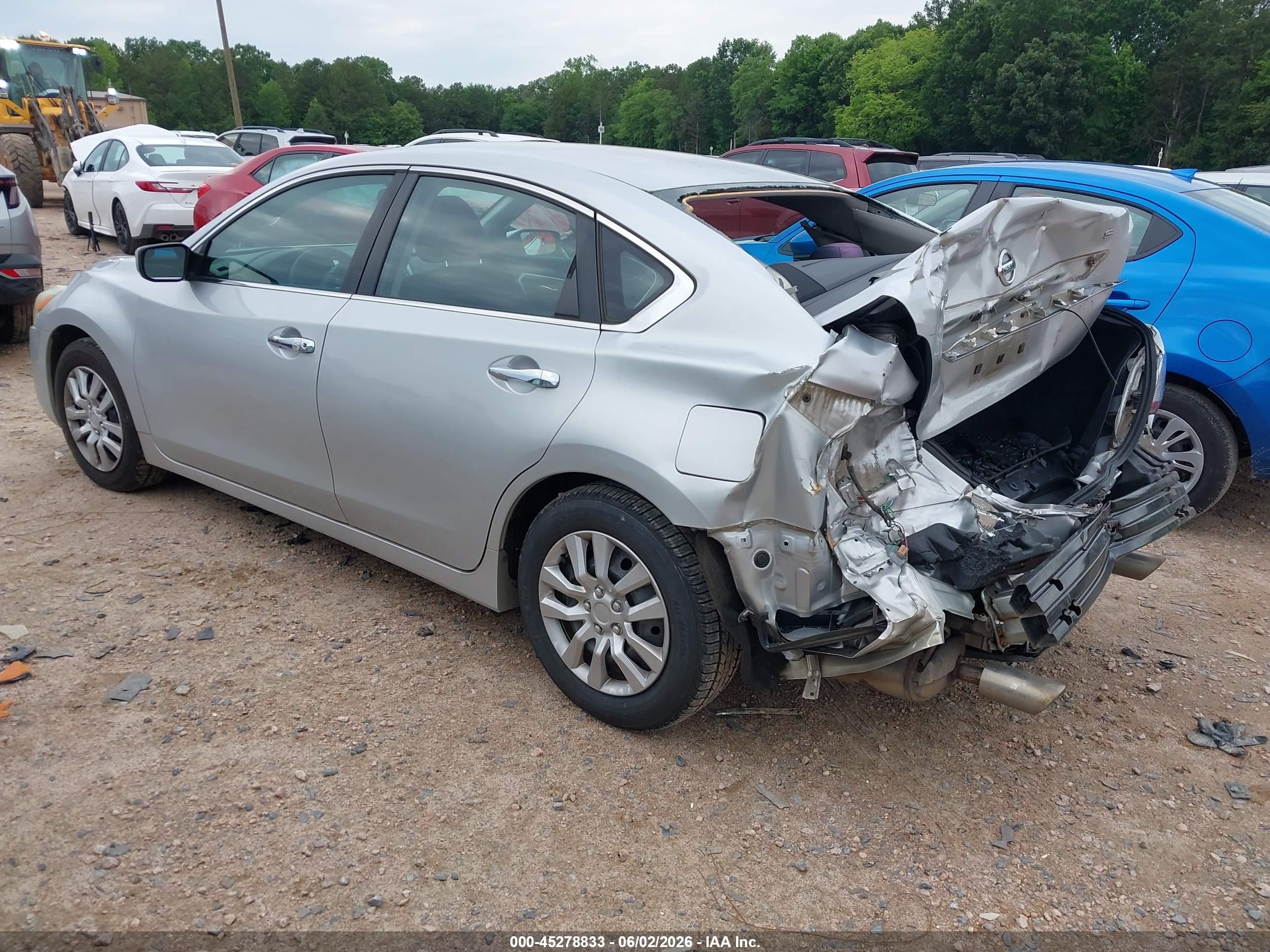 2015 Nissan Altima 2.5/2.5 S/2.5 Sl/2.5 Sv Silver vin: 1N4AL3APXFC437879