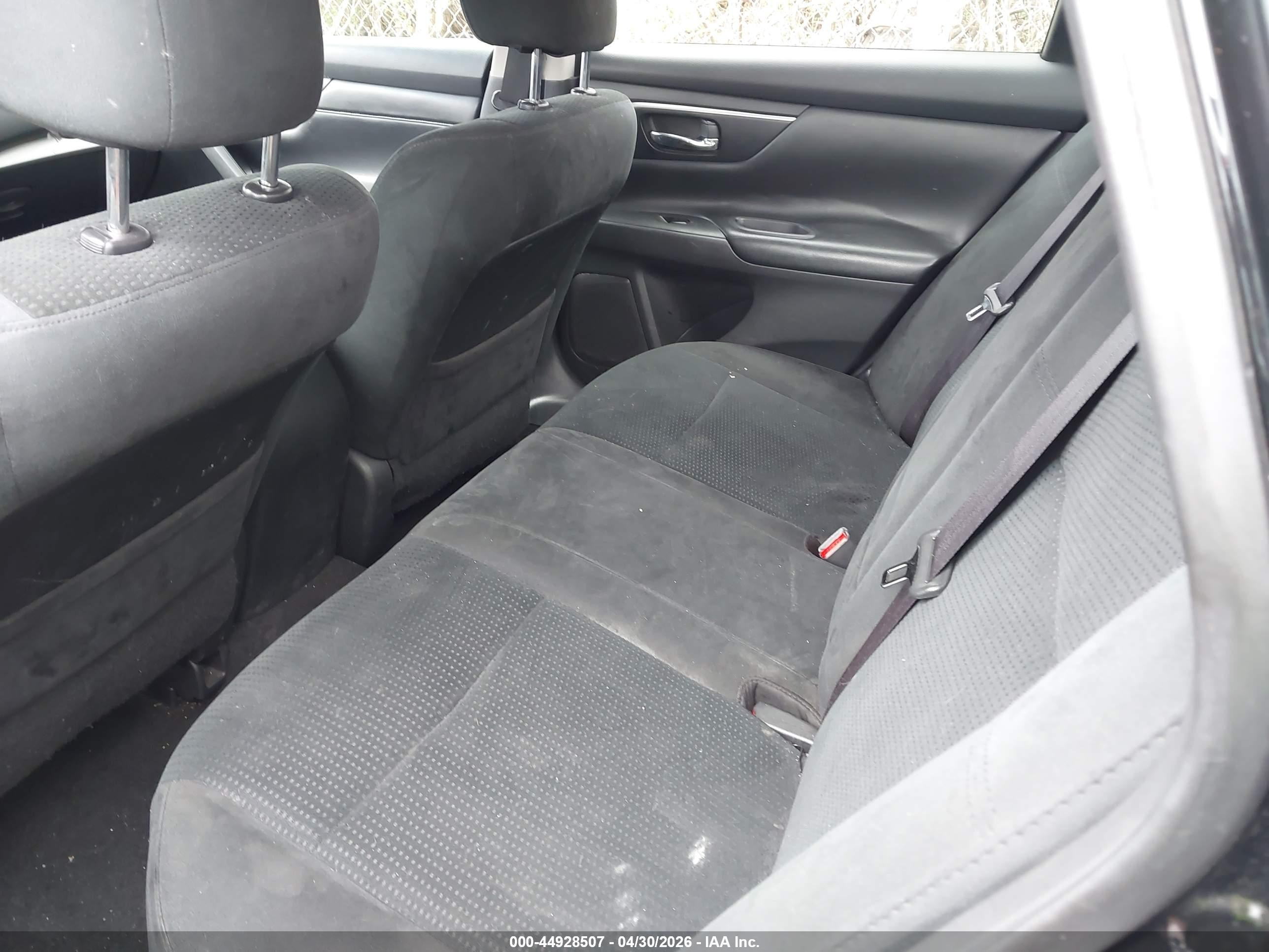2015 Nissan Altima 2.5 S Черный vin: 1N4AL3APXFC447246