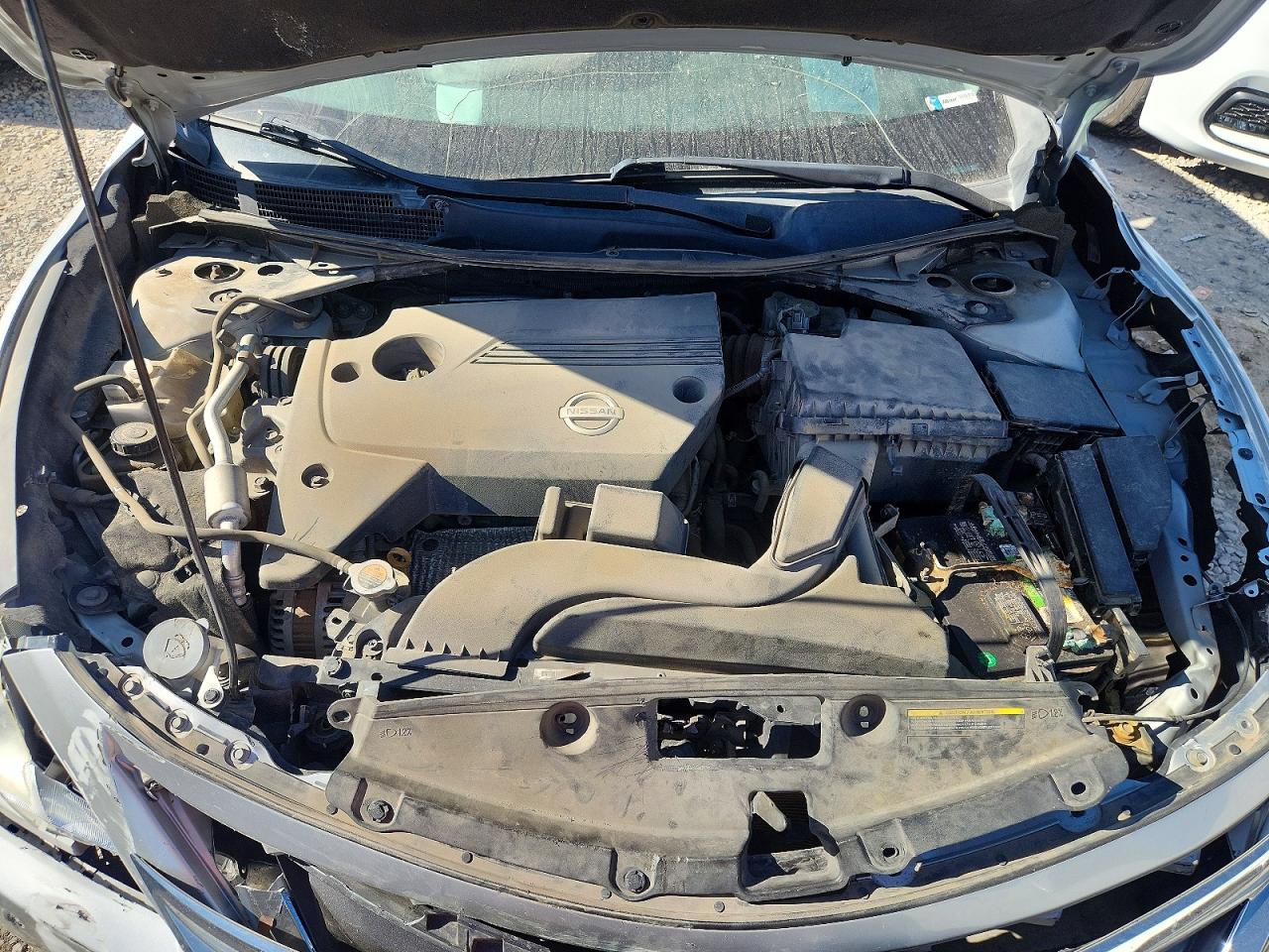 2015 Nissan Altima 2.5 Sv Серебряный vin: 1N4AL3APXFC460160
