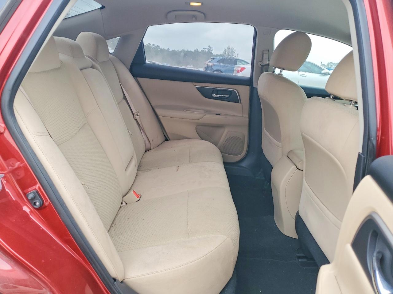 2015 Nissan Altima 2.5 S Red vin: 1N4AL3APXFC465195