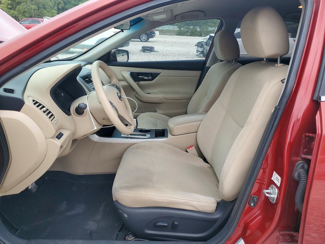 2015 Nissan Altima 2.5 S Red vin: 1N4AL3APXFC465195