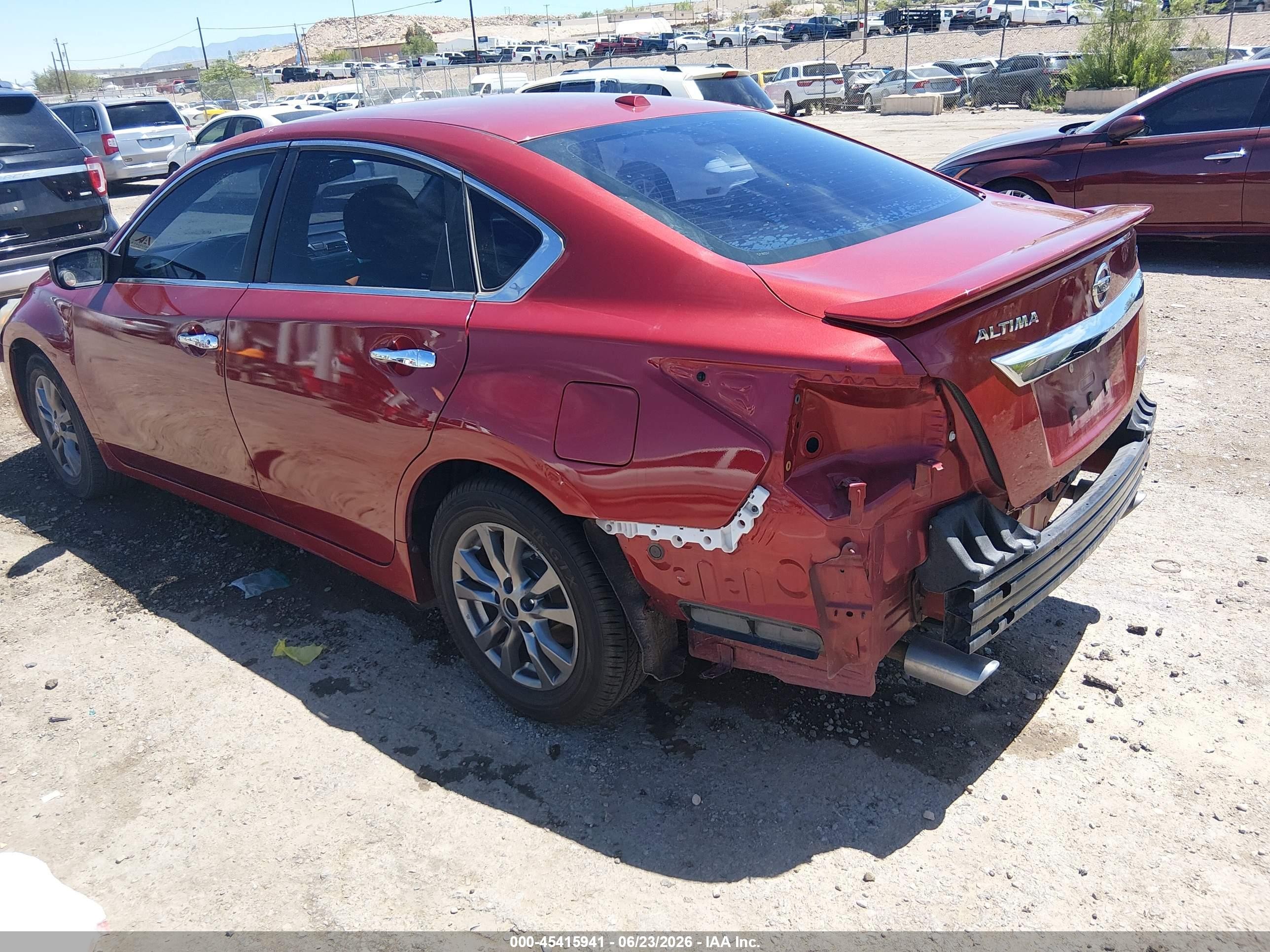 2015 Nissan Altima 2.5 S Red vin: 1N4AL3APXFC467500
