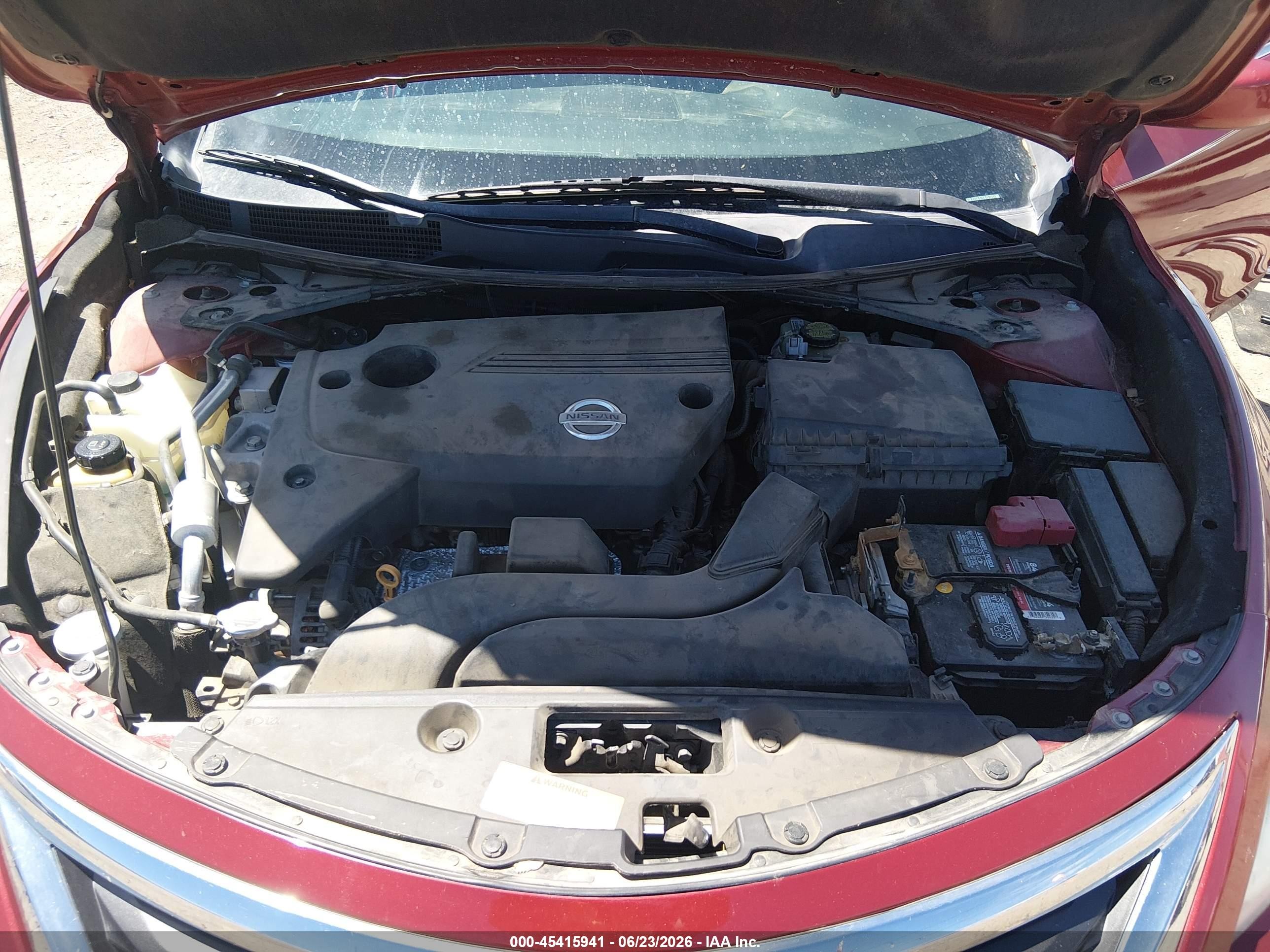 2015 Nissan Altima 2.5 S Red vin: 1N4AL3APXFC467500