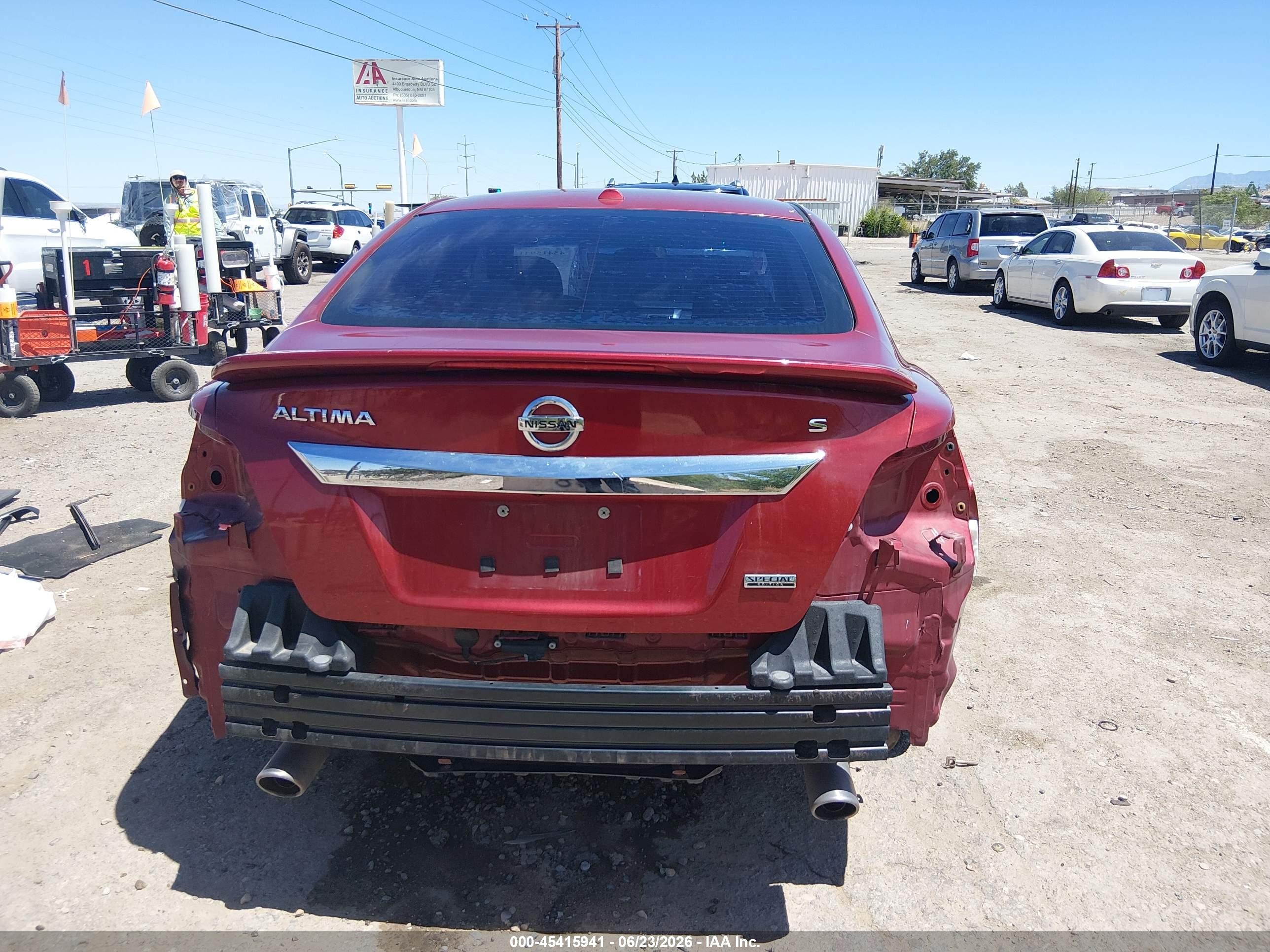 2015 Nissan Altima 2.5 S Red vin: 1N4AL3APXFC467500