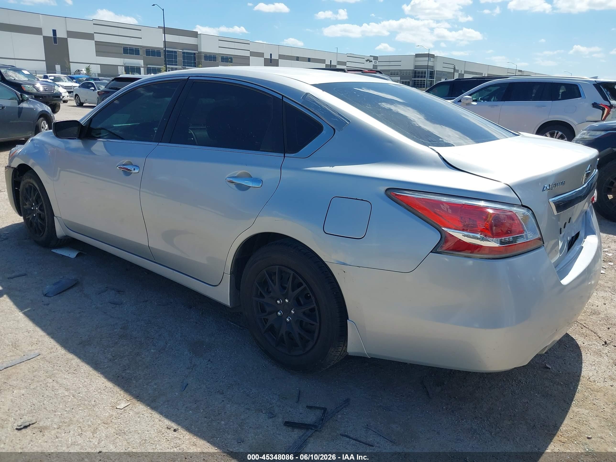 2015 Nissan Altima 2.5 S Silver vin: 1N4AL3APXFC479999