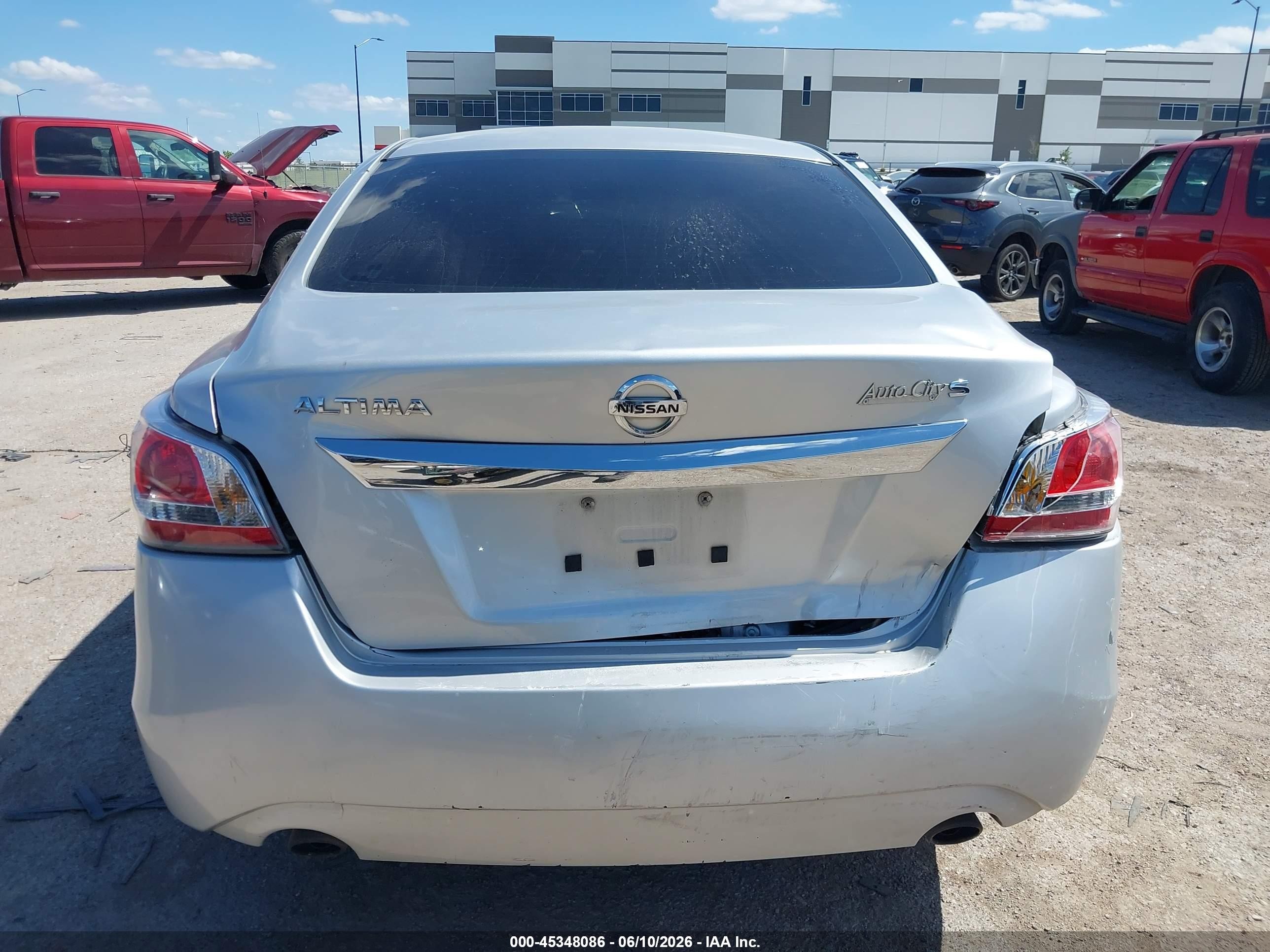 2015 Nissan Altima 2.5 S Silver vin: 1N4AL3APXFC479999