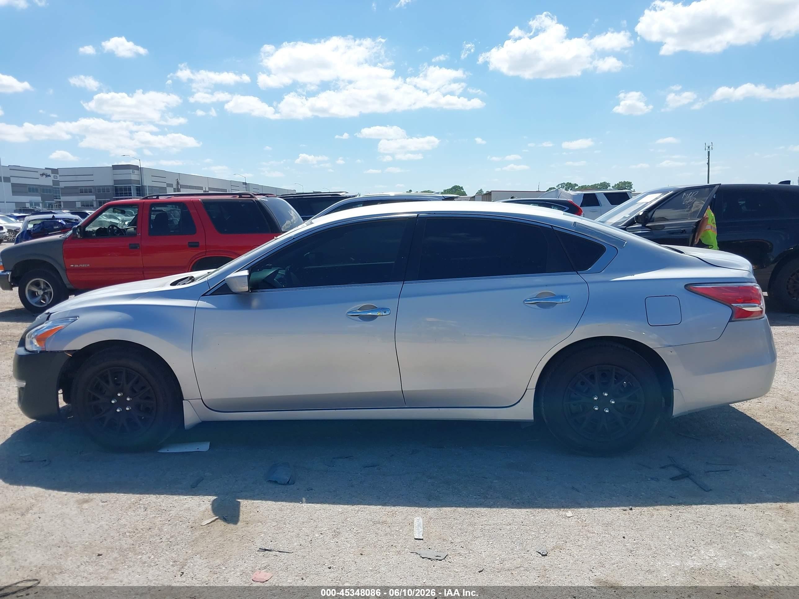 2015 Nissan Altima 2.5 S Silver vin: 1N4AL3APXFC479999