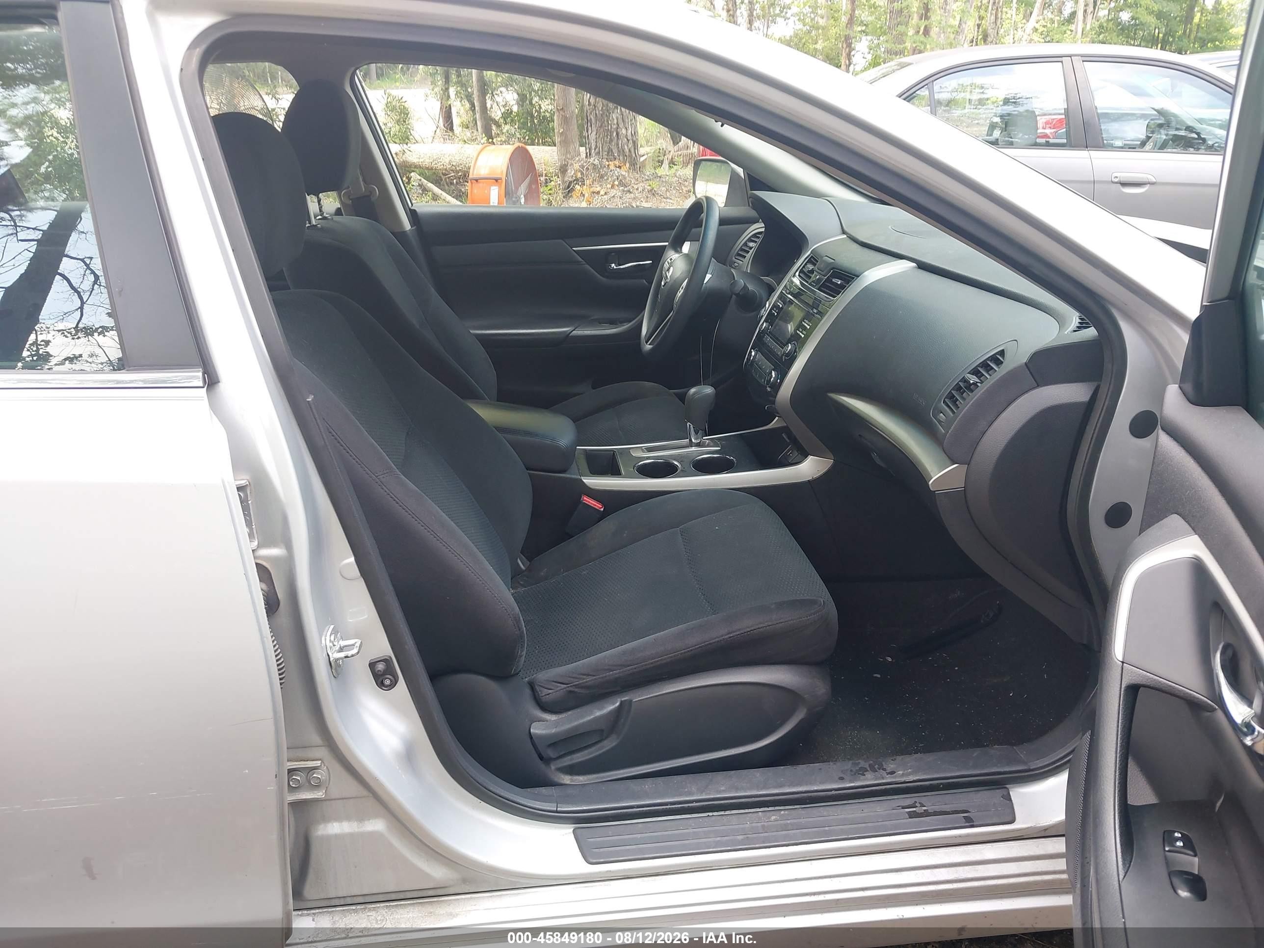2015 Nissan Altima 2.5 S Silver vin: 1N4AL3APXFC491019