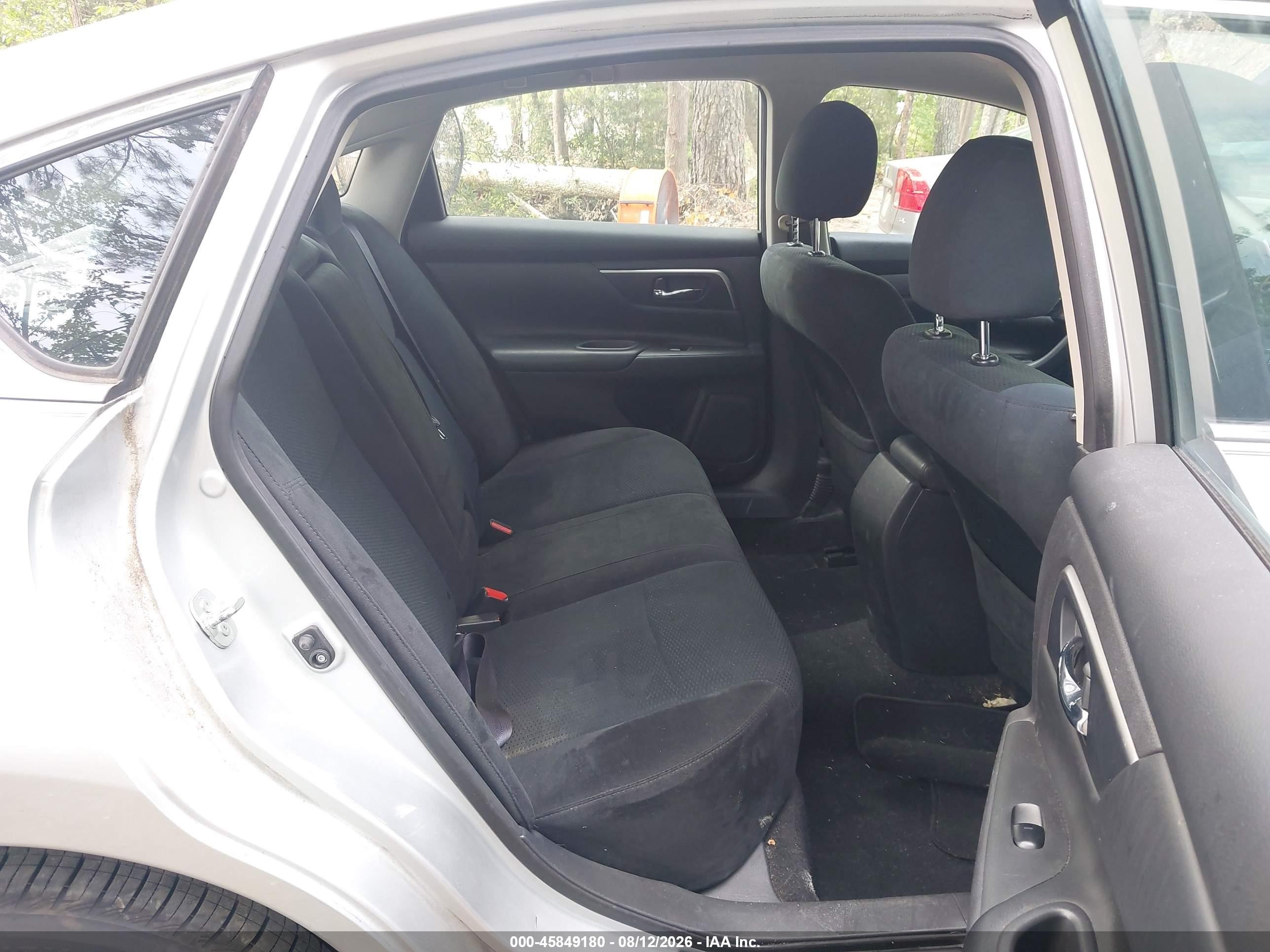 2015 Nissan Altima 2.5 S Silver vin: 1N4AL3APXFC491019