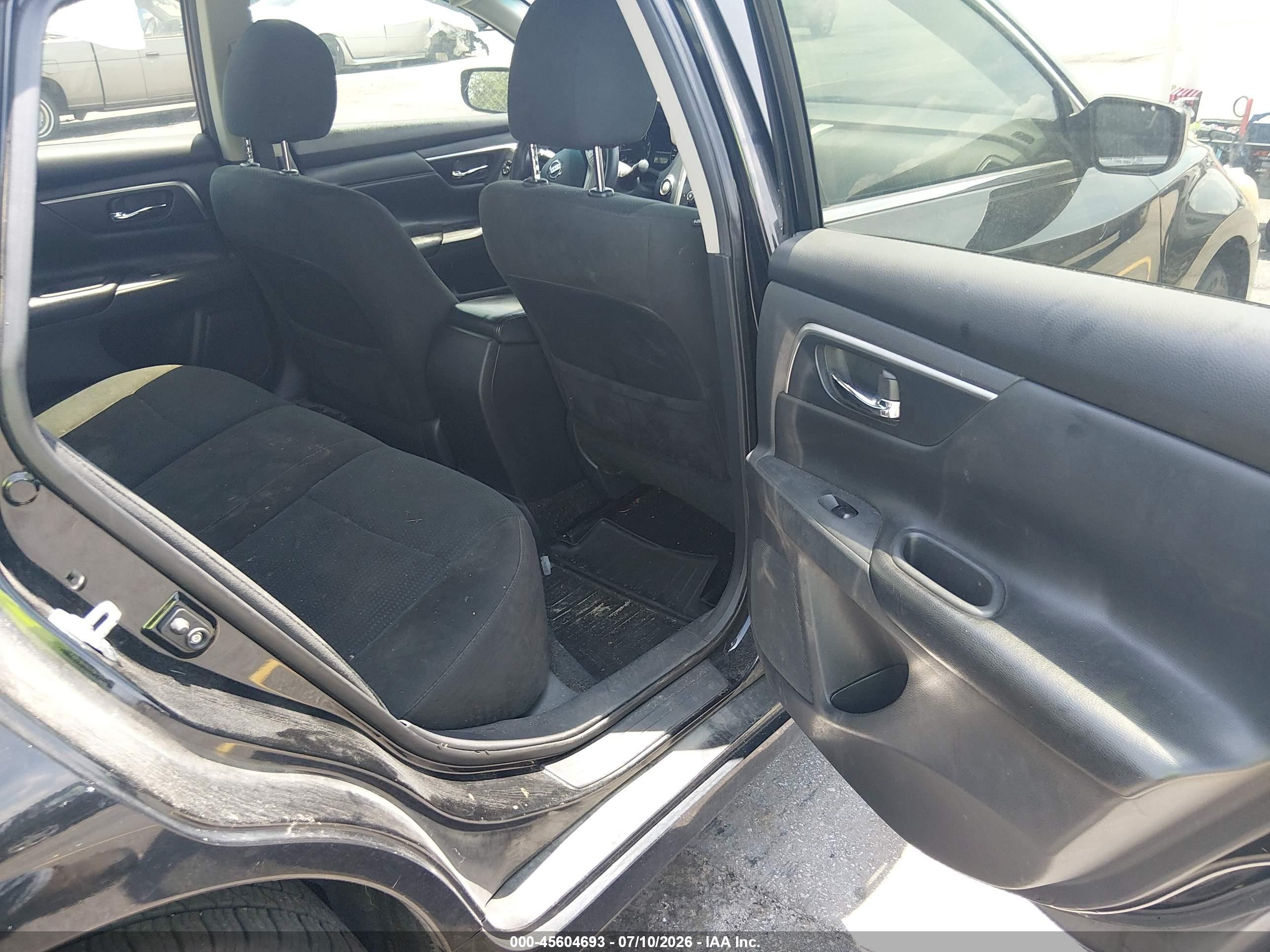 2015 Nissan Altima 2.5 S Black vin: 1N4AL3APXFC495314