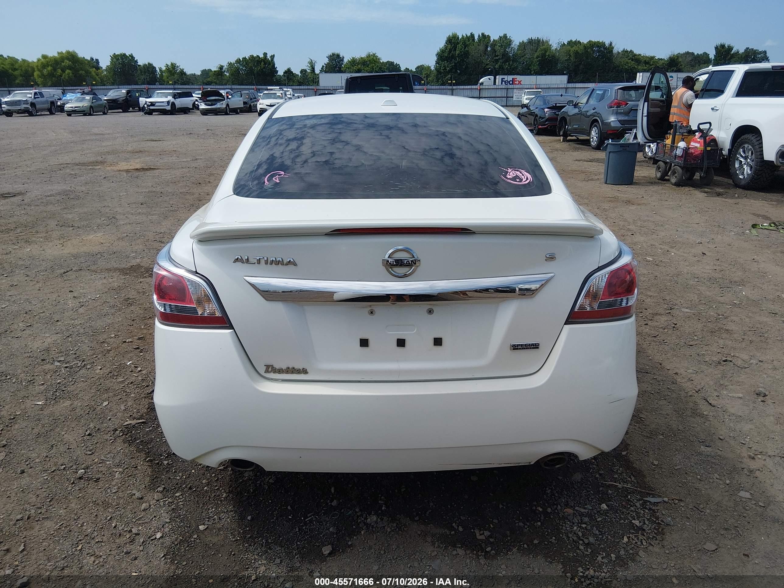 2015 Nissan Altima 2.5 S Gold vin: 1N4AL3APXFC570433