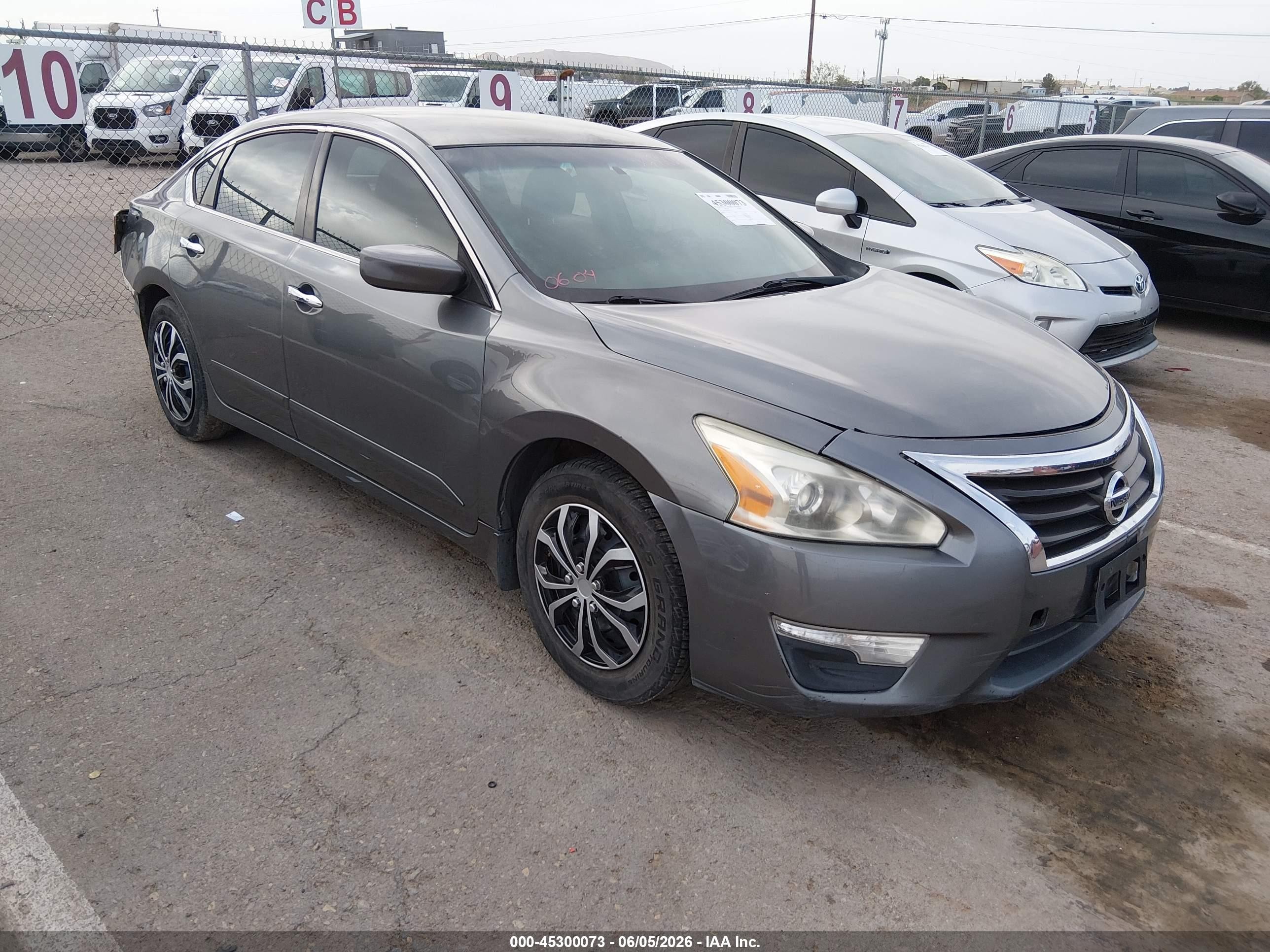 2015 Nissan Altima 2.5 S Серебряный vin: 1N4AL3APXFC572151