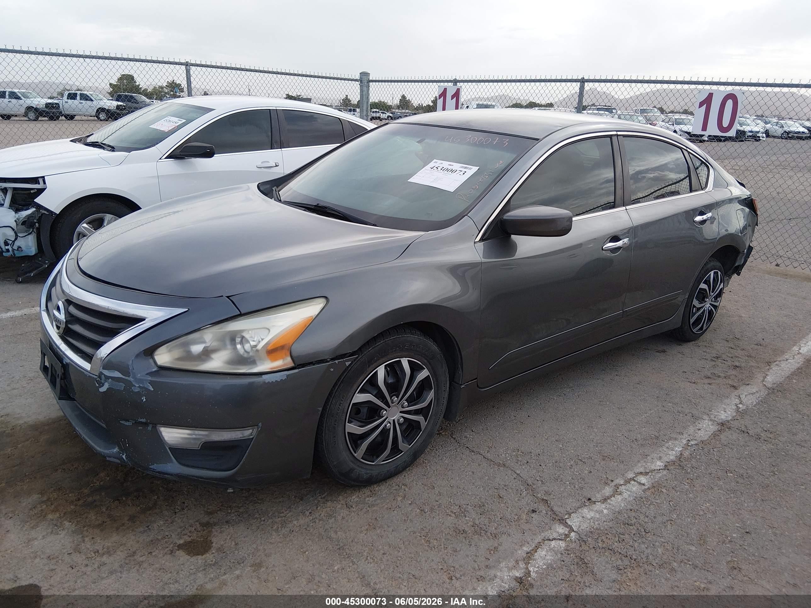 2015 Nissan Altima 2.5 S Silver vin: 1N4AL3APXFC572151