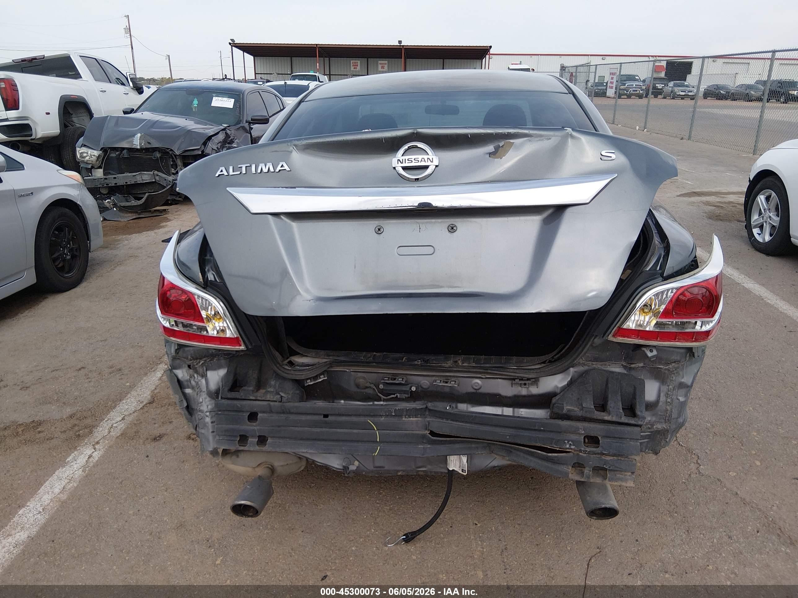 2015 Nissan Altima 2.5 S Silver vin: 1N4AL3APXFC572151