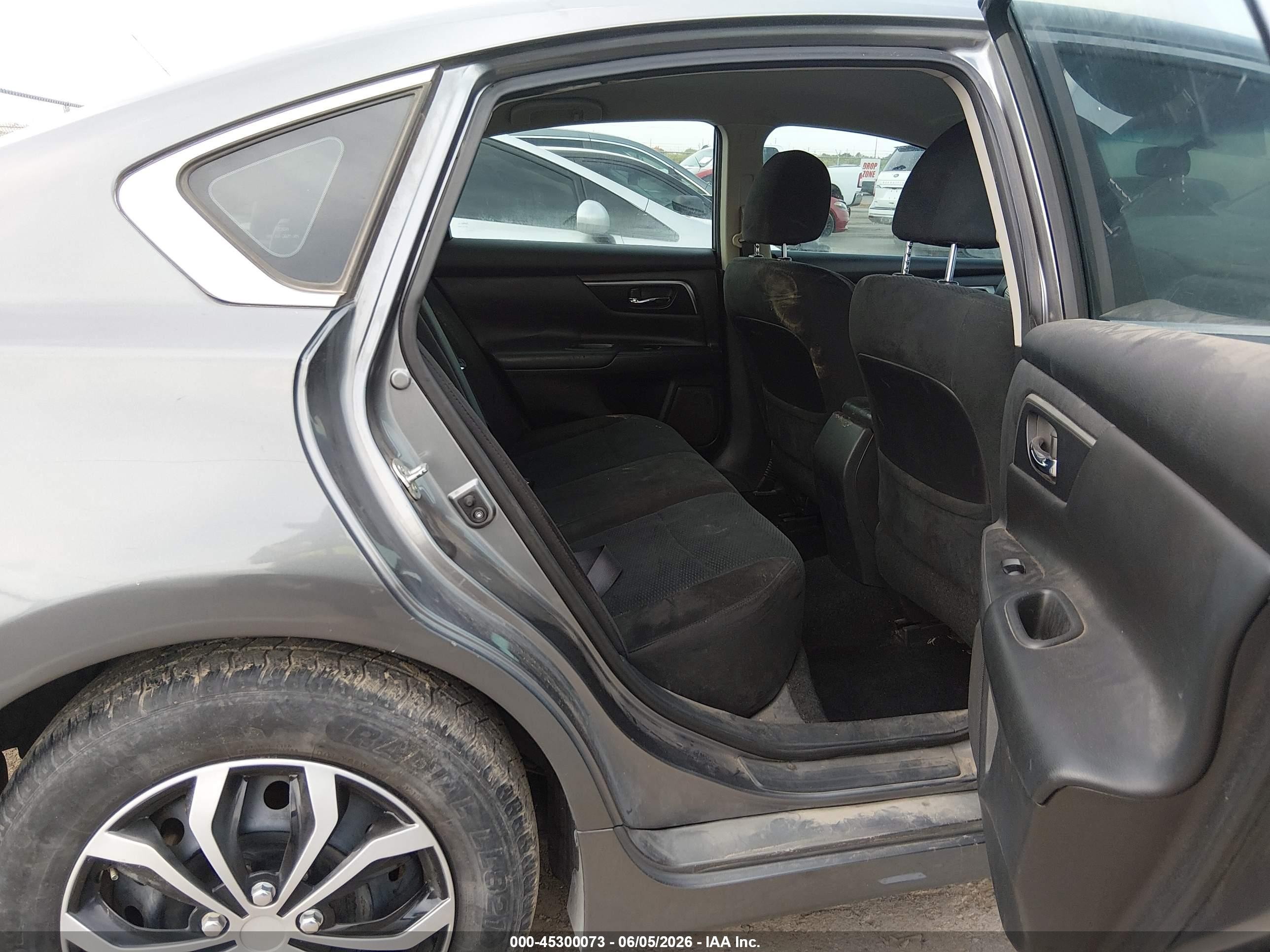 2015 Nissan Altima 2.5 S Silver vin: 1N4AL3APXFC572151