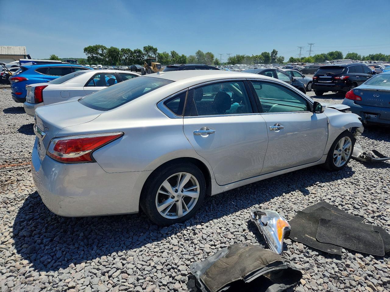 2015 Nissan Altima 2.5 Sv Silver vin: 1N4AL3APXFC597311