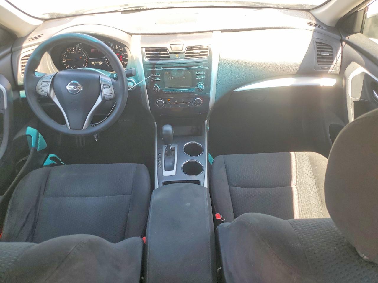 2015 Nissan Altima 2.5 S White vin: 1N4AL3APXFN312353