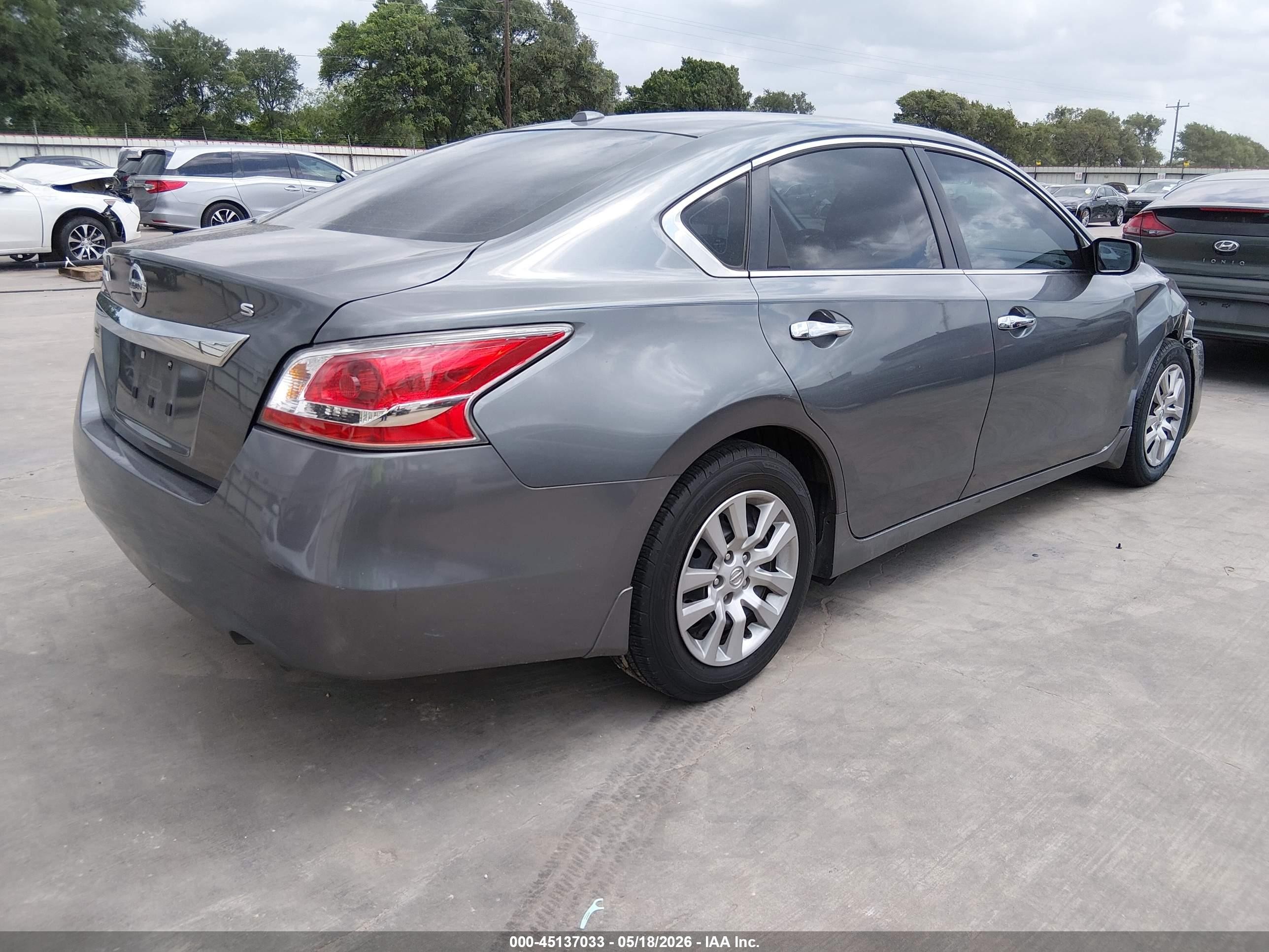 2015 Nissan Altima 2.5 S Gray vin: 1N4AL3APXFN322638