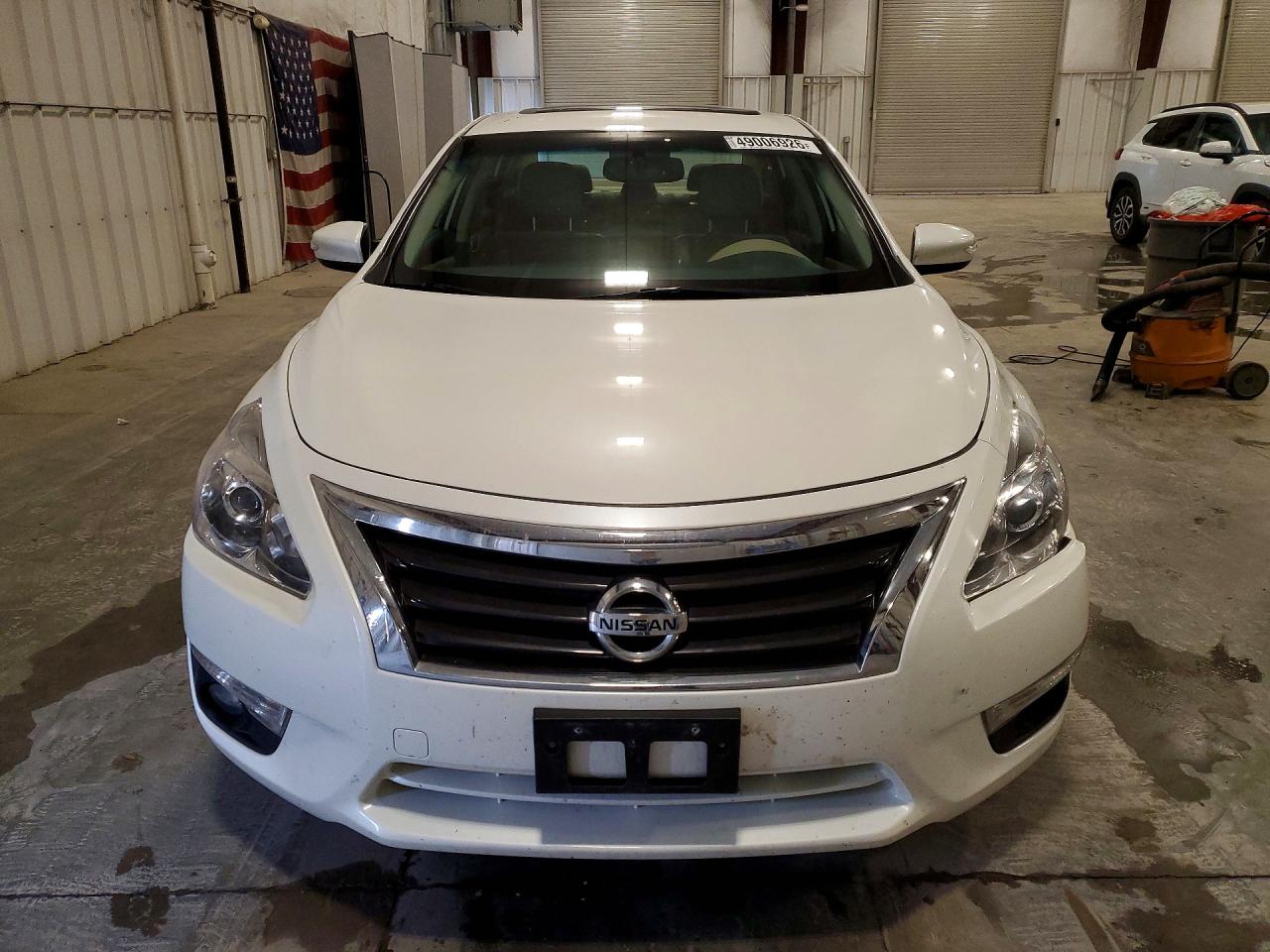 2015 Nissan Altima 2.5 White vin: 1N4AL3APXFN337091