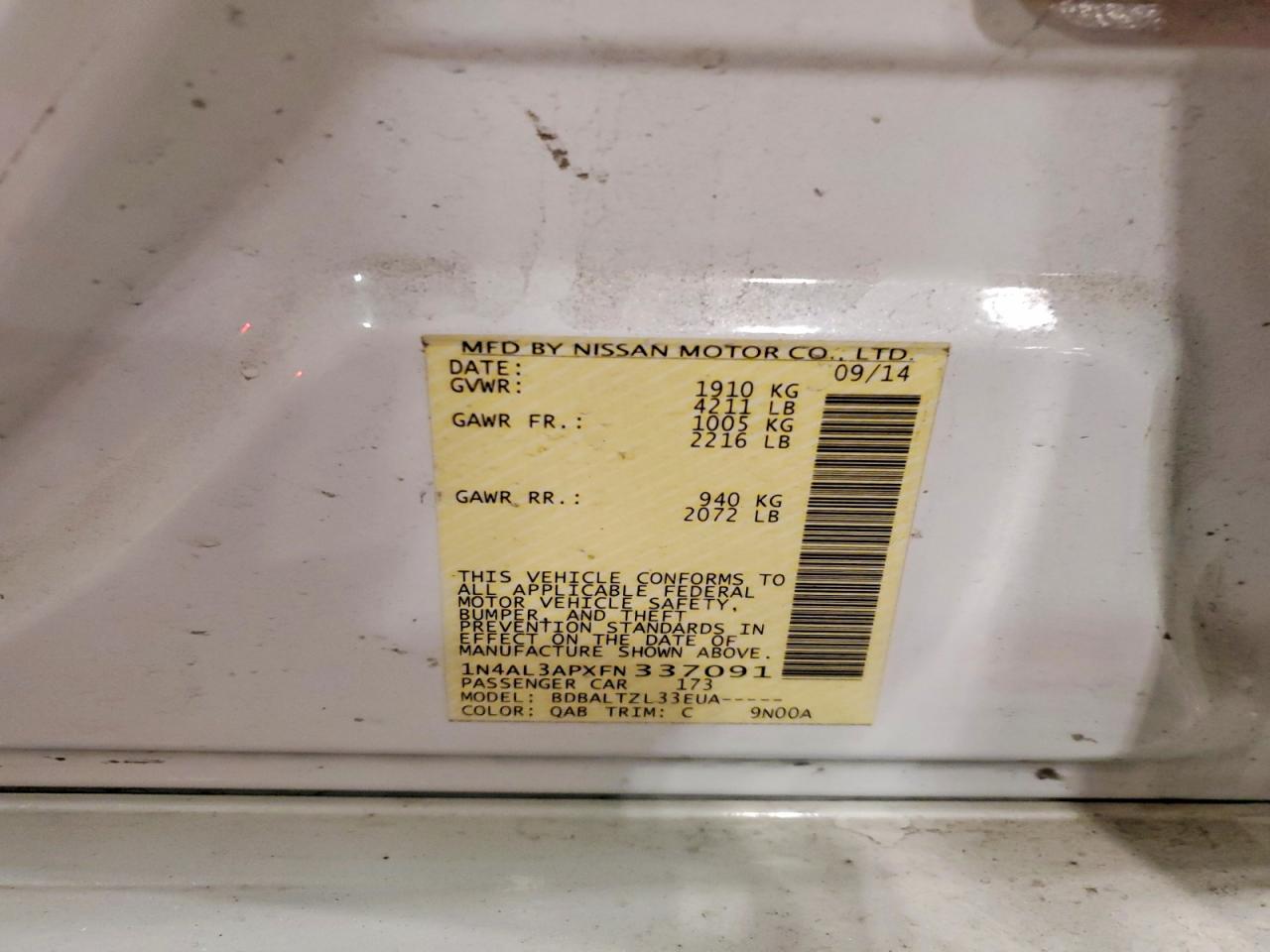 2015 Nissan Altima 2.5 White vin: 1N4AL3APXFN337091