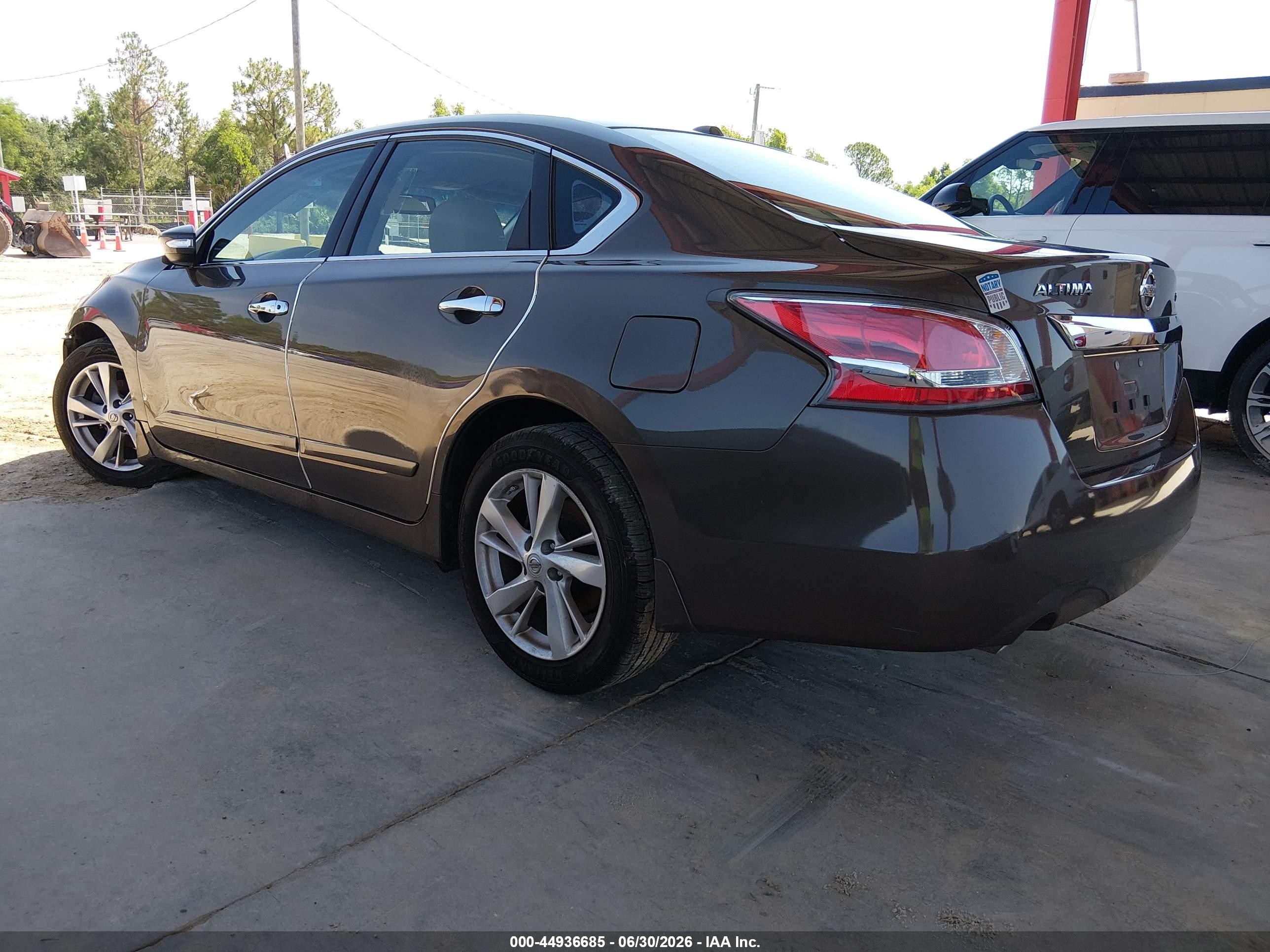 2015 Nissan Altima 2.5 Sl Champagne vin: 1N4AL3APXFN338127